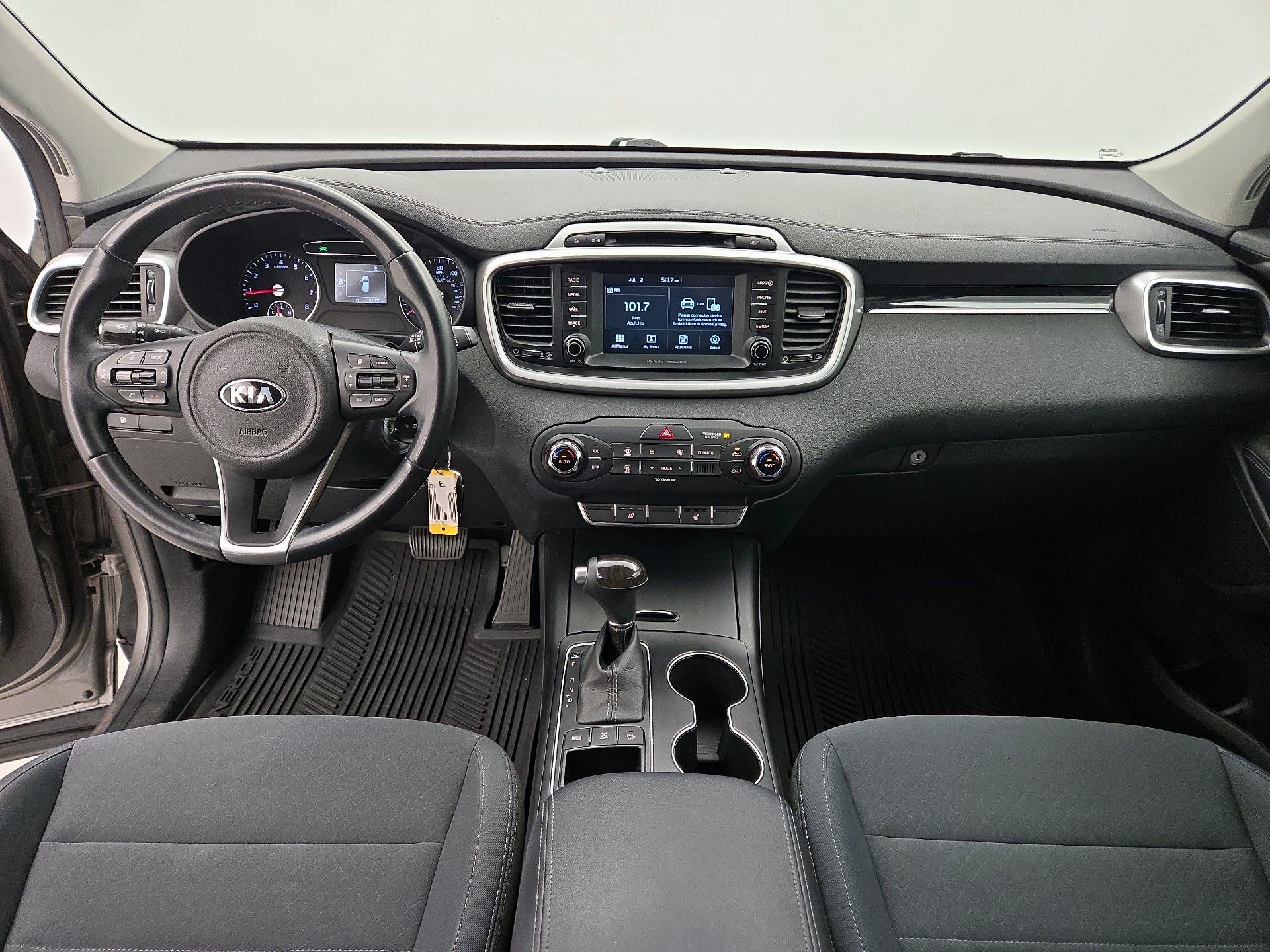 Thumbnail: 2018 Kia Sorento - 9