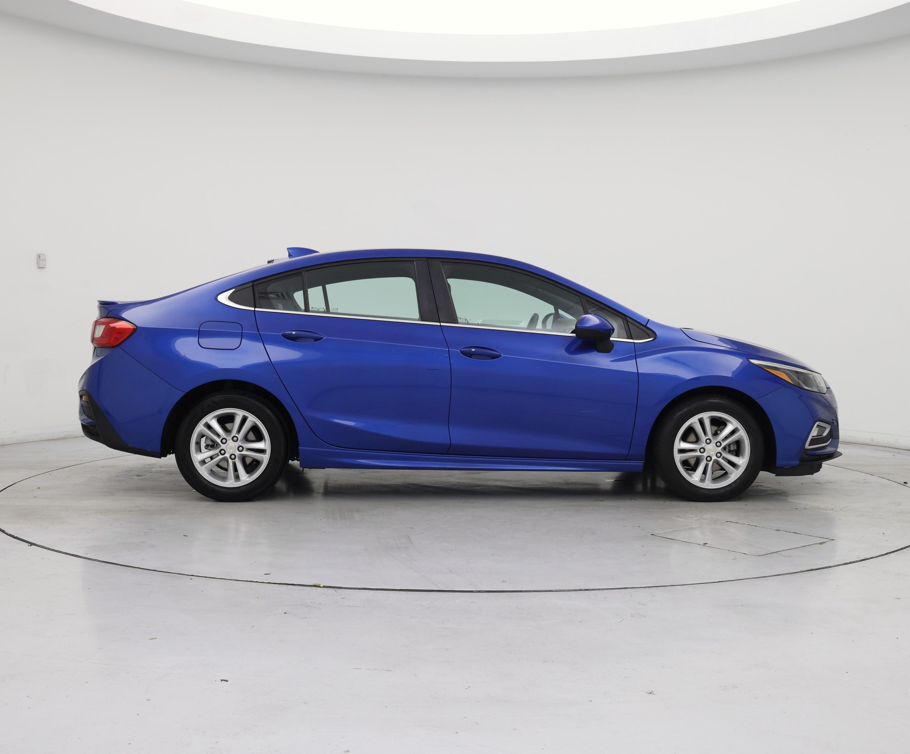 Thumbnail: 2018 Chevrolet Cruze - 7