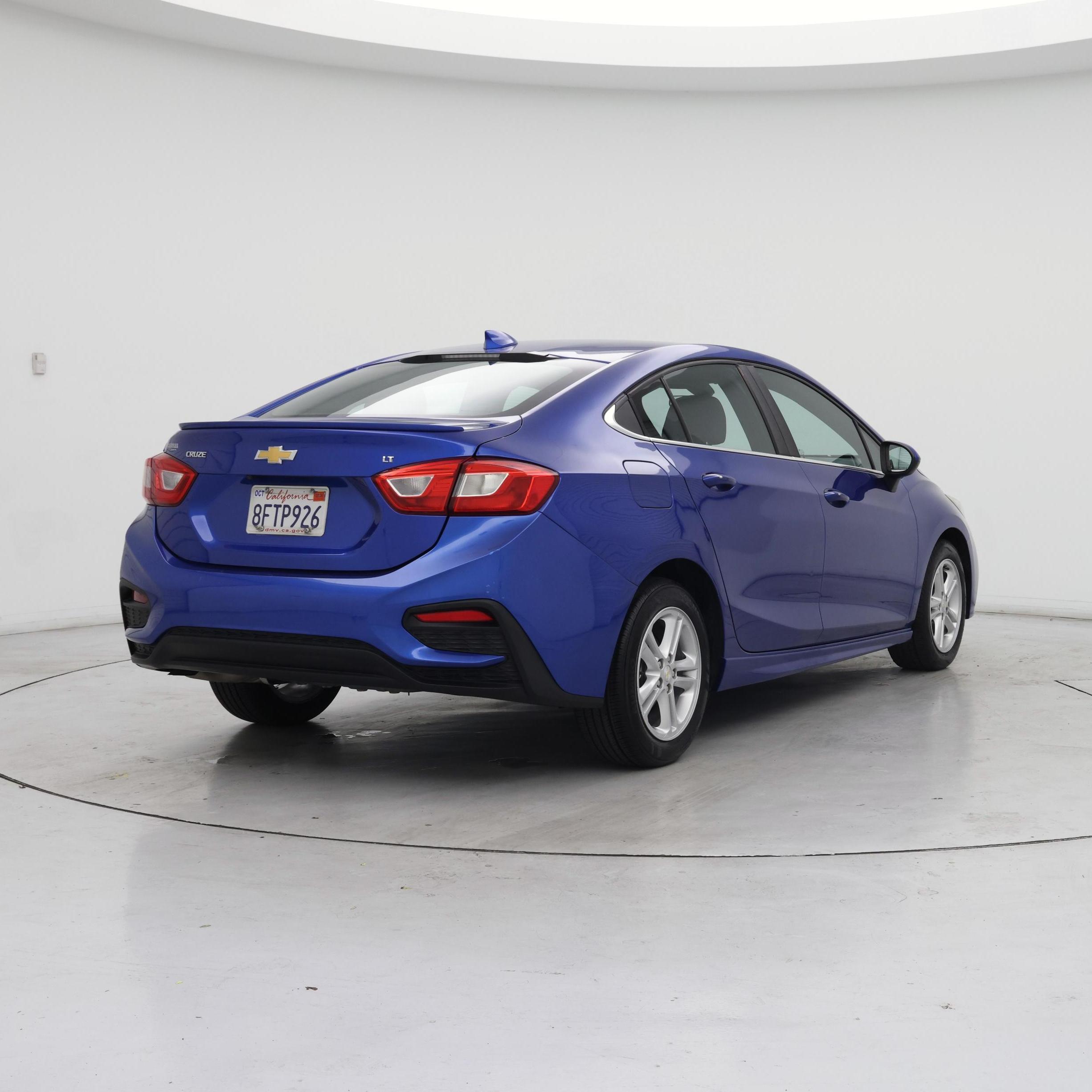 Thumbnail: 2018 Chevrolet Cruze - 8