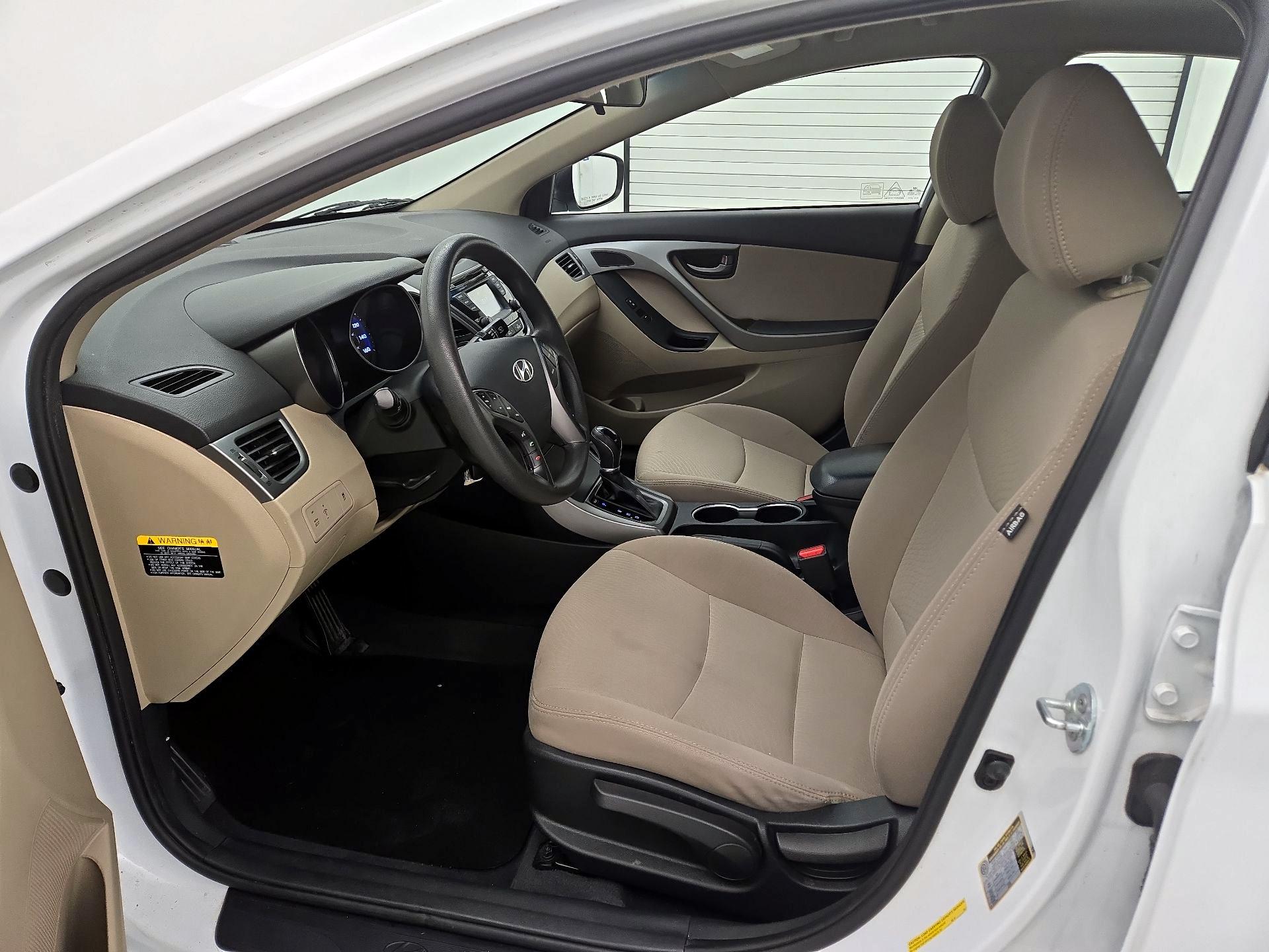 Thumbnail: 2015 Hyundai Elantra - 11