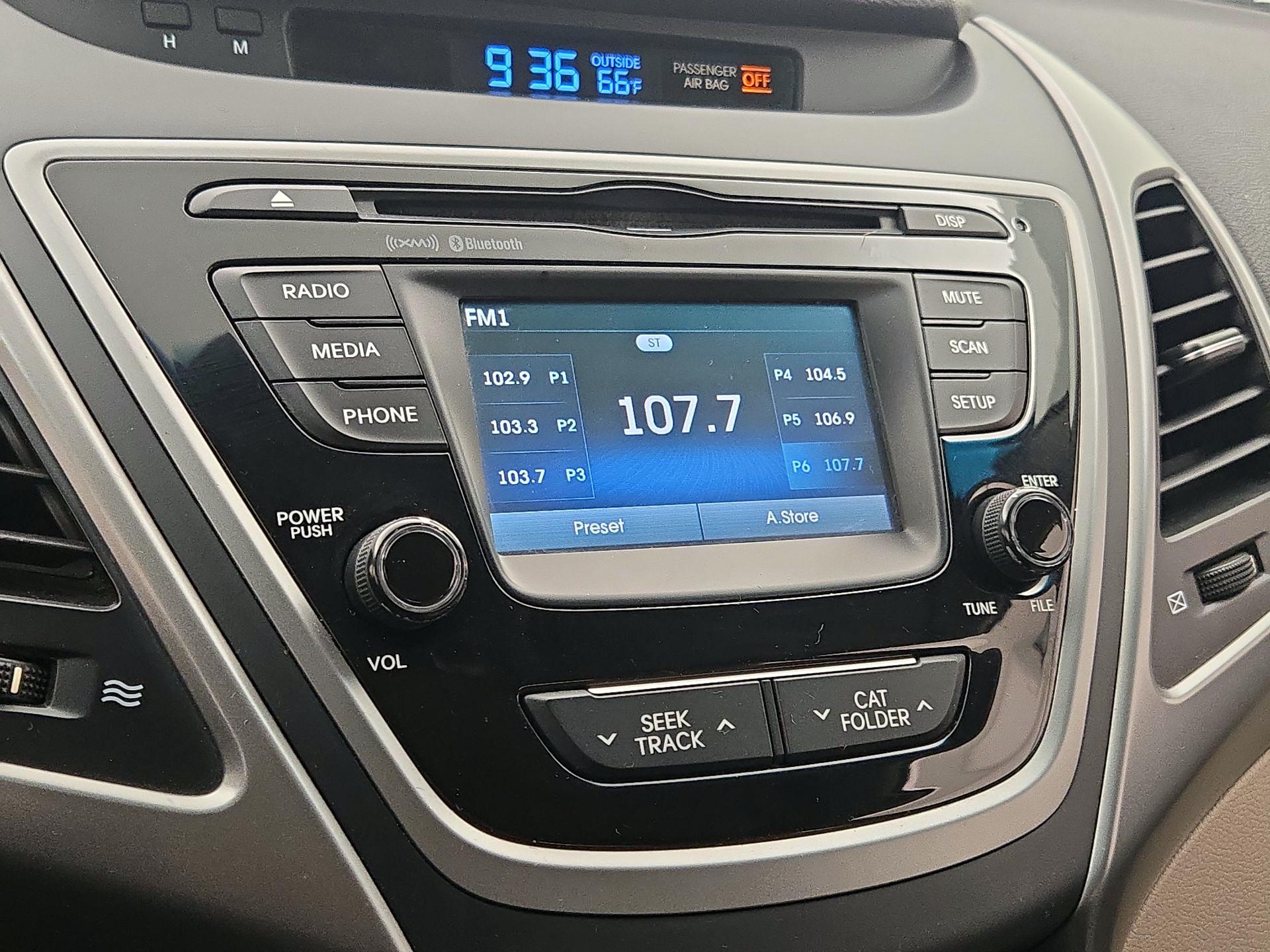 Thumbnail: 2015 Hyundai Elantra - 15