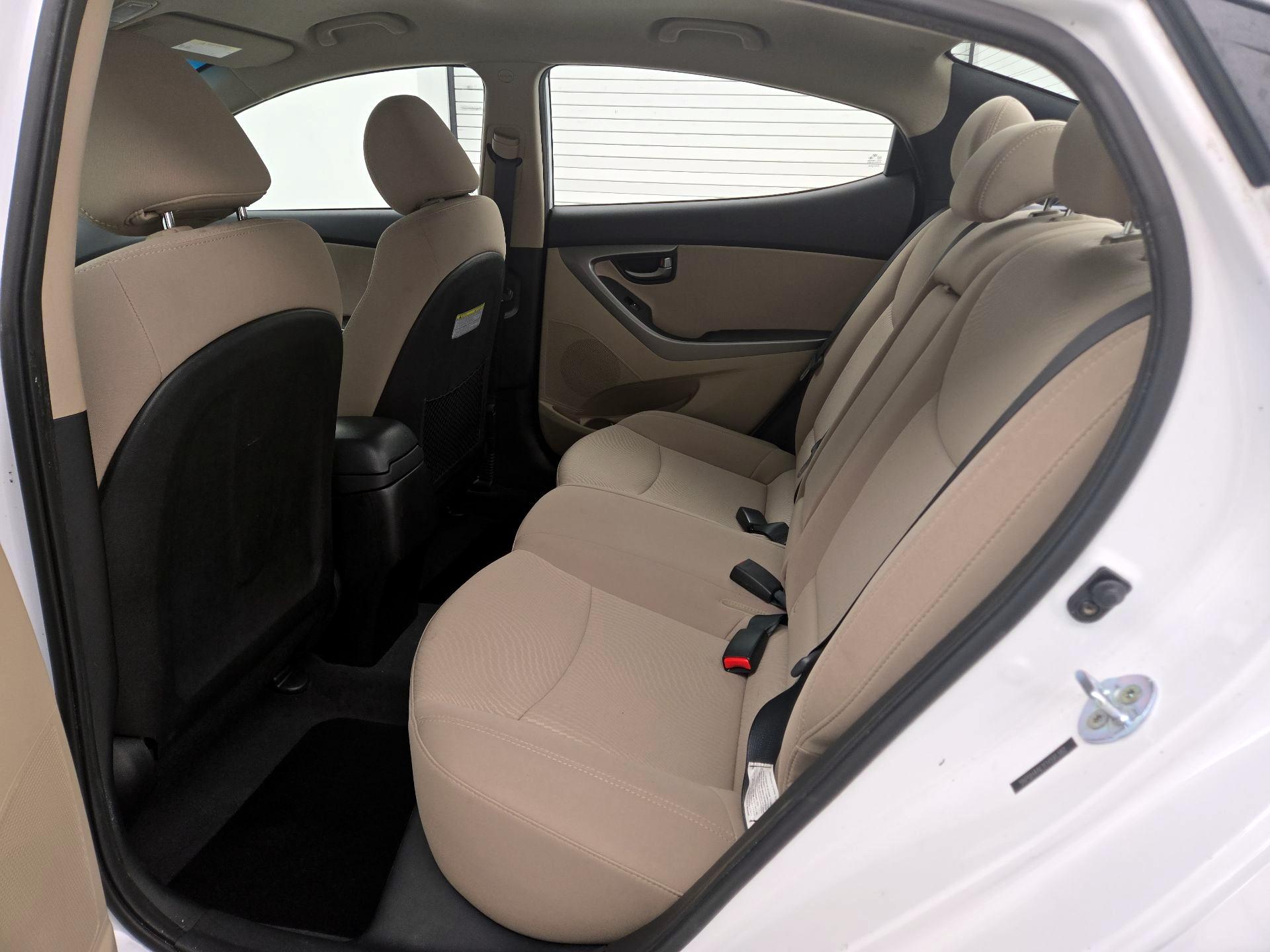 Thumbnail: 2015 Hyundai Elantra - 19