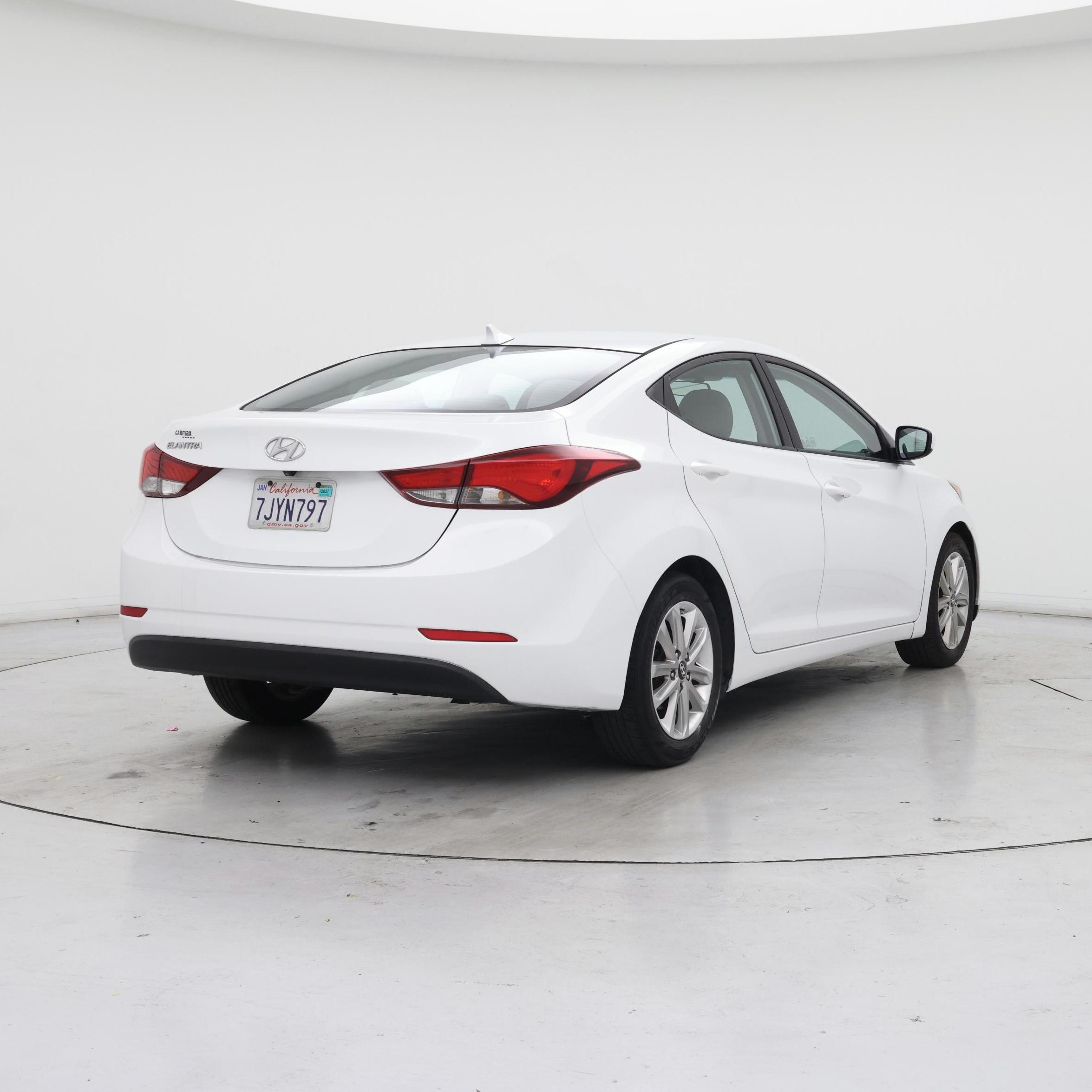 Thumbnail: 2015 Hyundai Elantra - 8