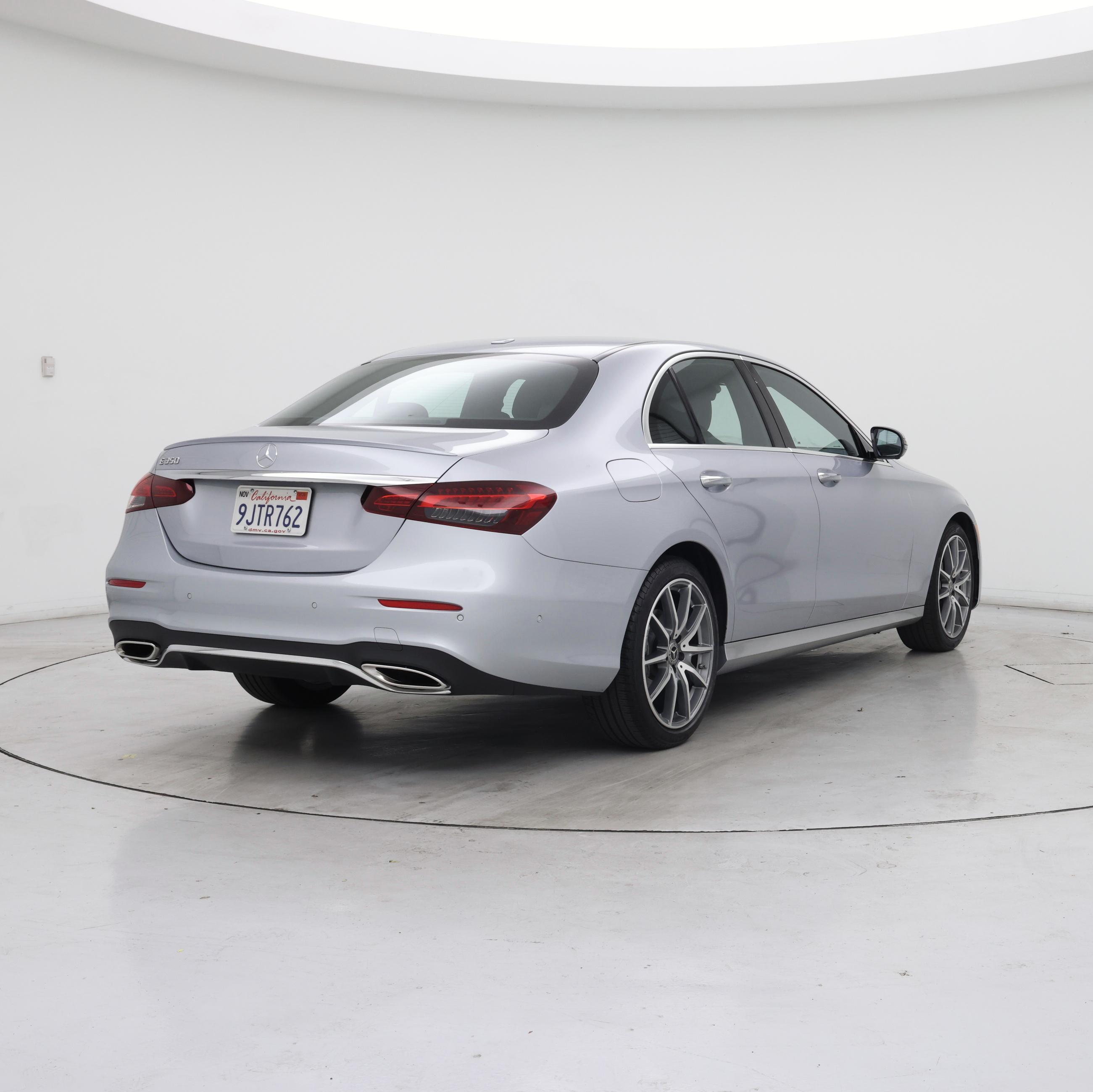 Thumbnail: 2023 Mercedes-Benz E-Class - 8