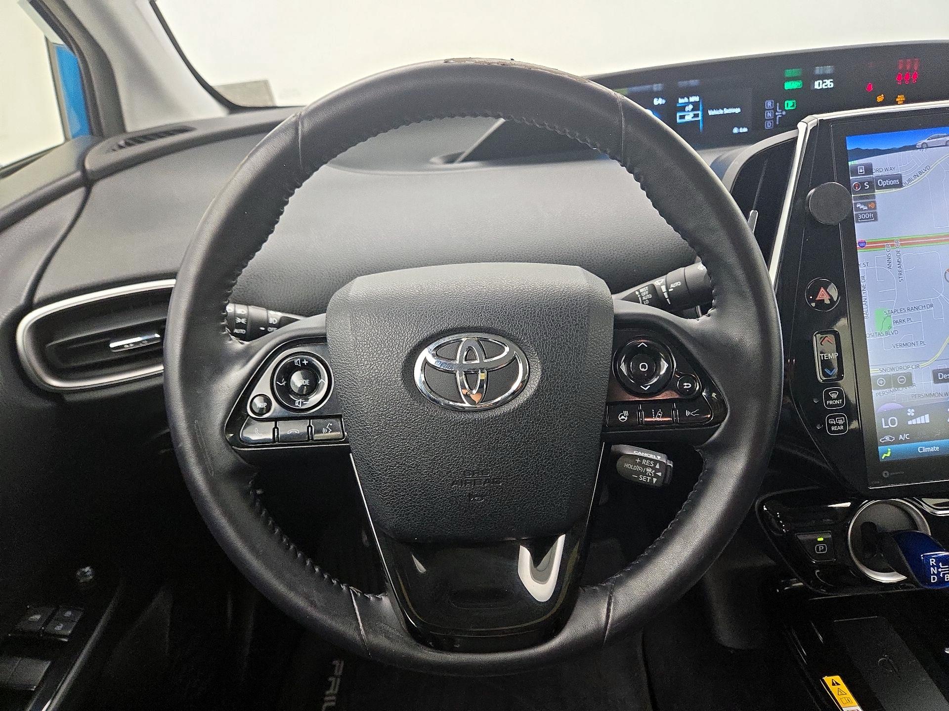 Thumbnail: 2020 Toyota Prius Prime - 10