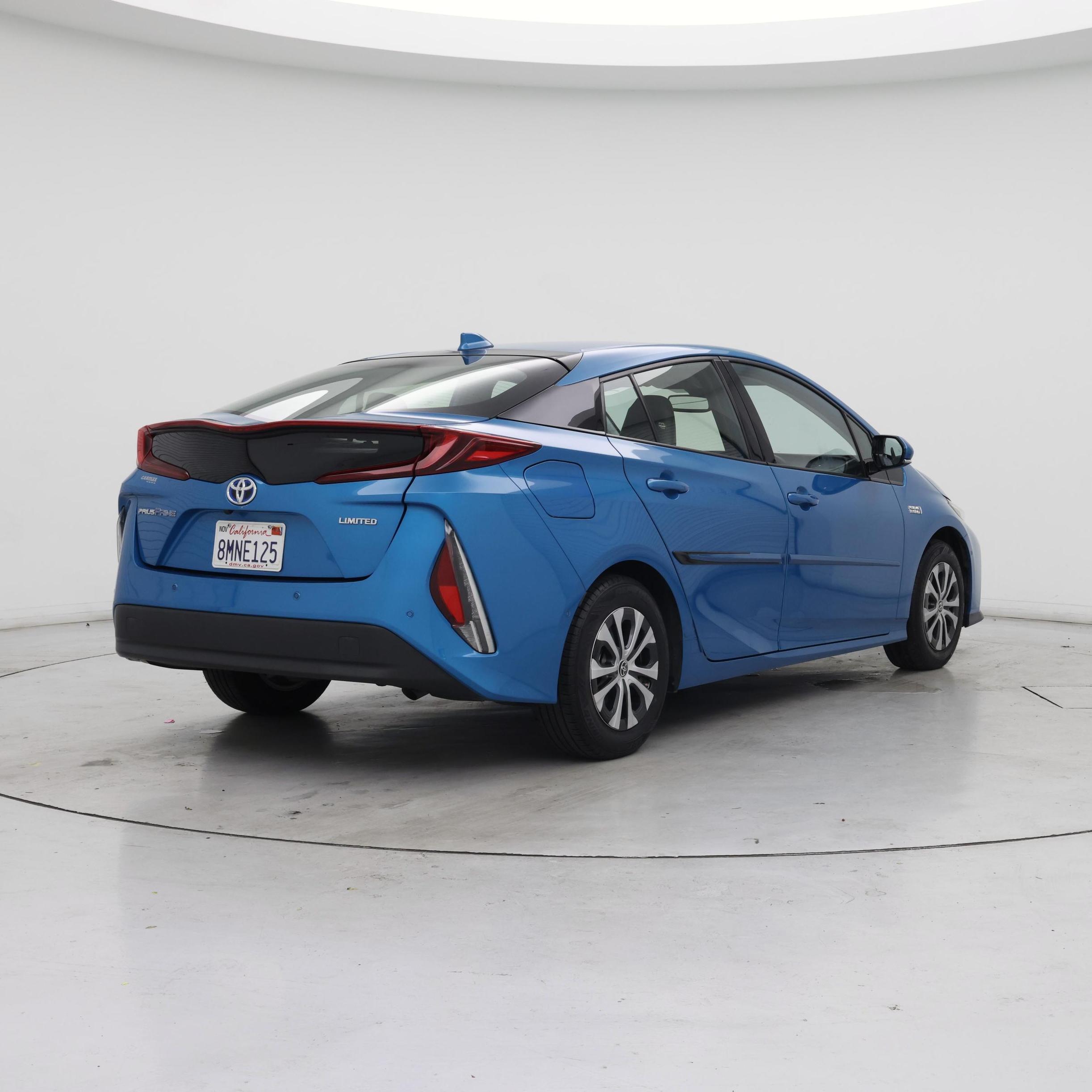 Thumbnail: 2020 Toyota Prius Prime - 8