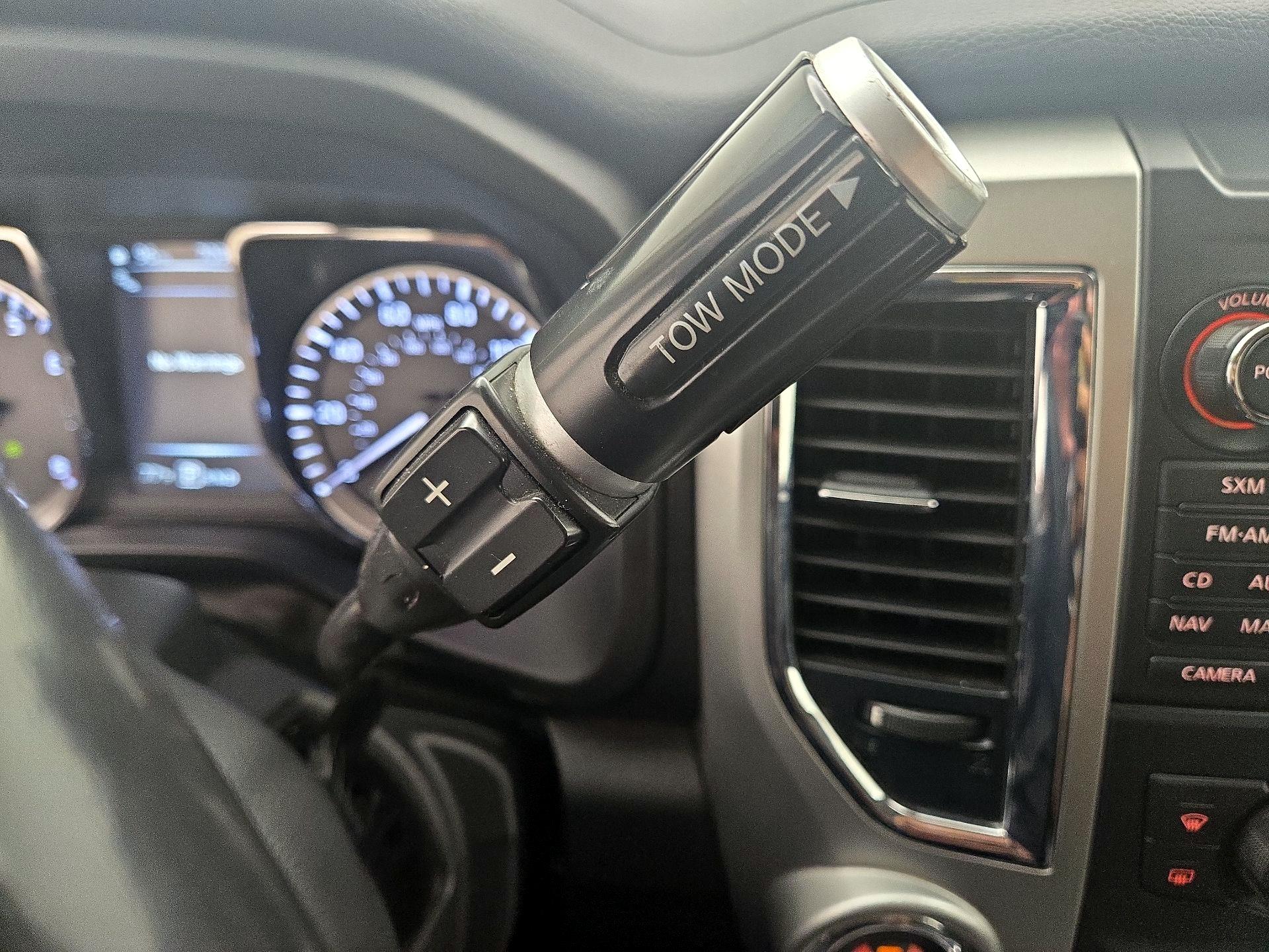 Thumbnail: 2017 Nissan Titan - 16