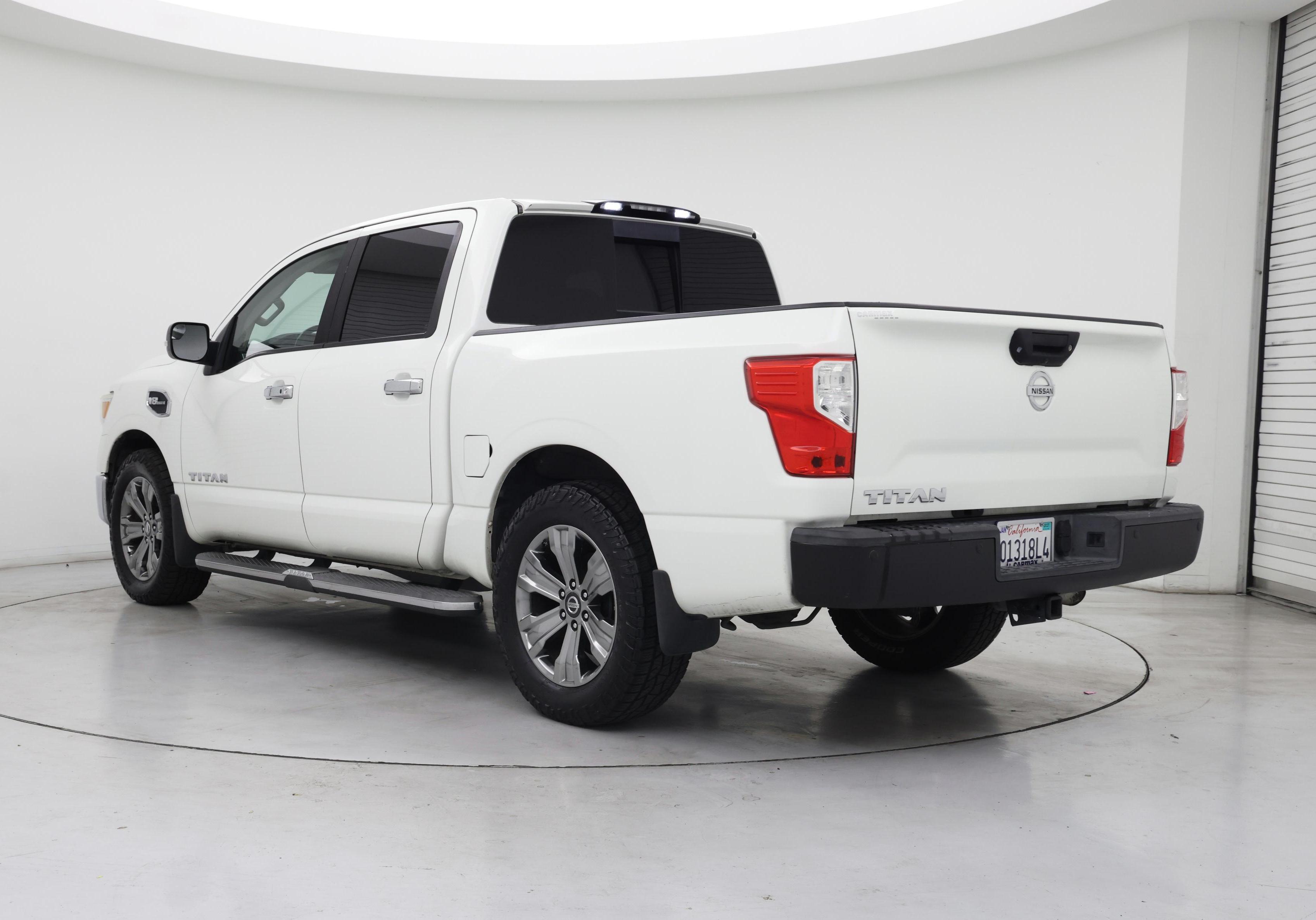 Thumbnail: 2017 Nissan Titan - 2
