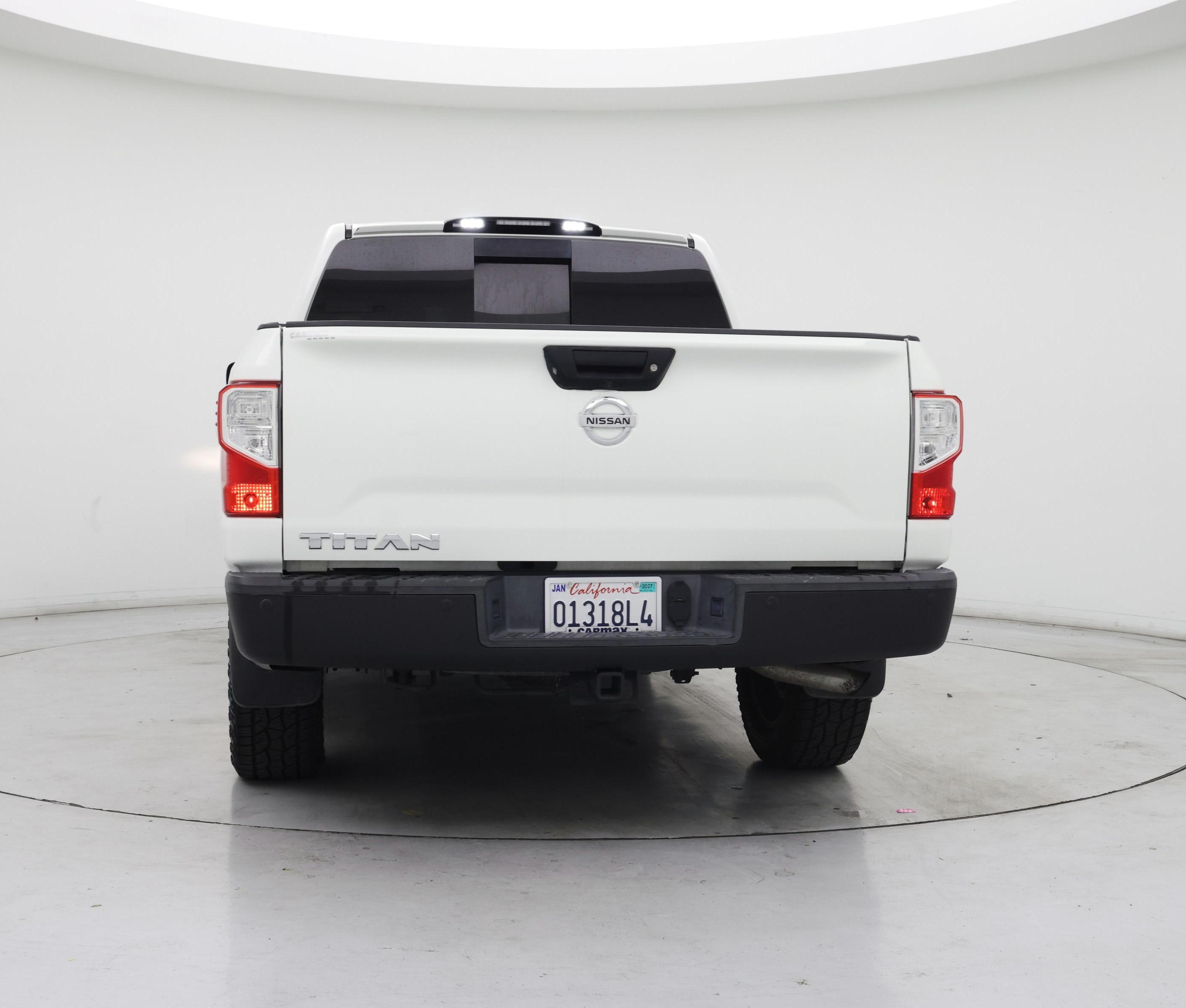 Thumbnail: 2017 Nissan Titan - 6