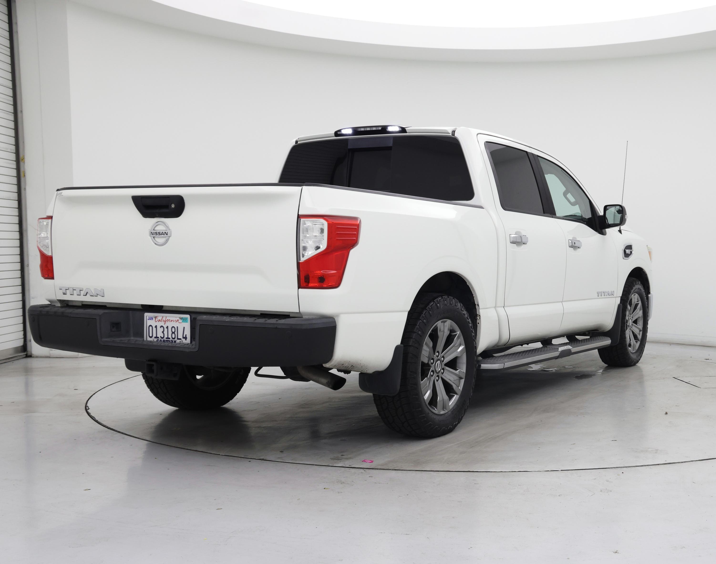 Thumbnail: 2017 Nissan Titan - 8