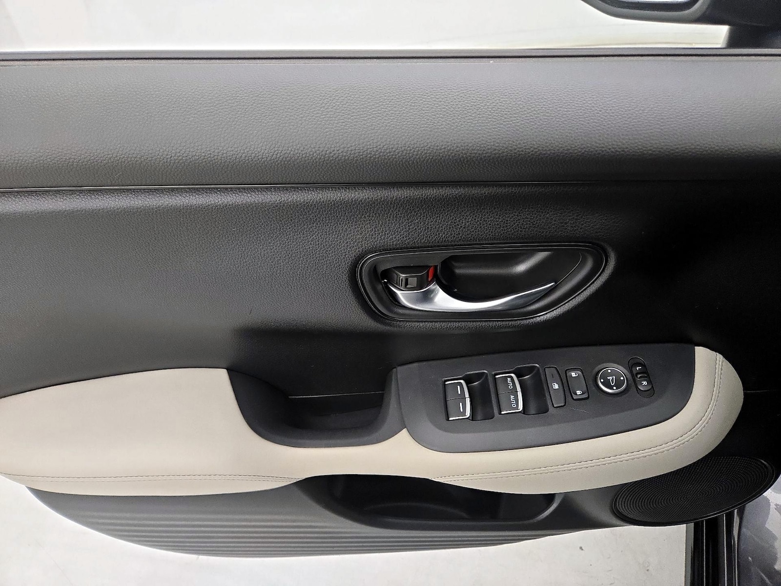 2024 Honda HR-V EX-L - Photo 13