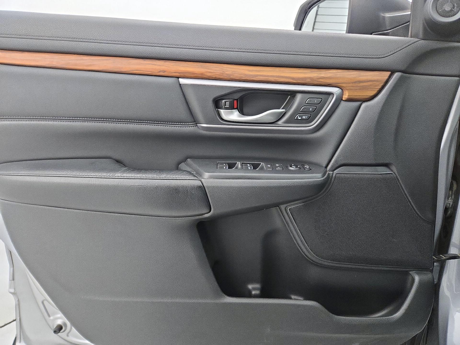 Thumbnail: 2017 Honda CR-V - 12