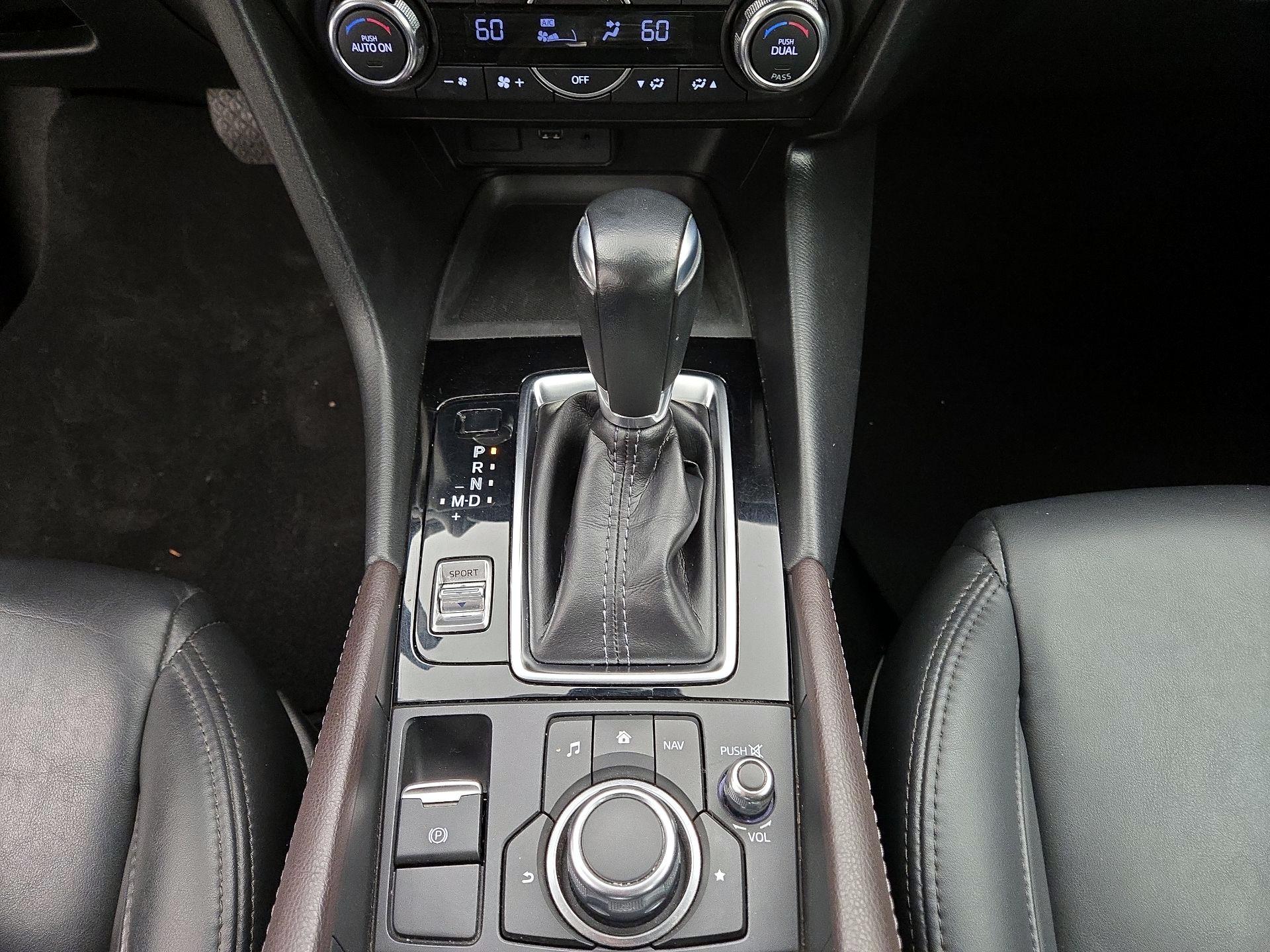 Thumbnail: 2018 Mazda Mazda3 - 17