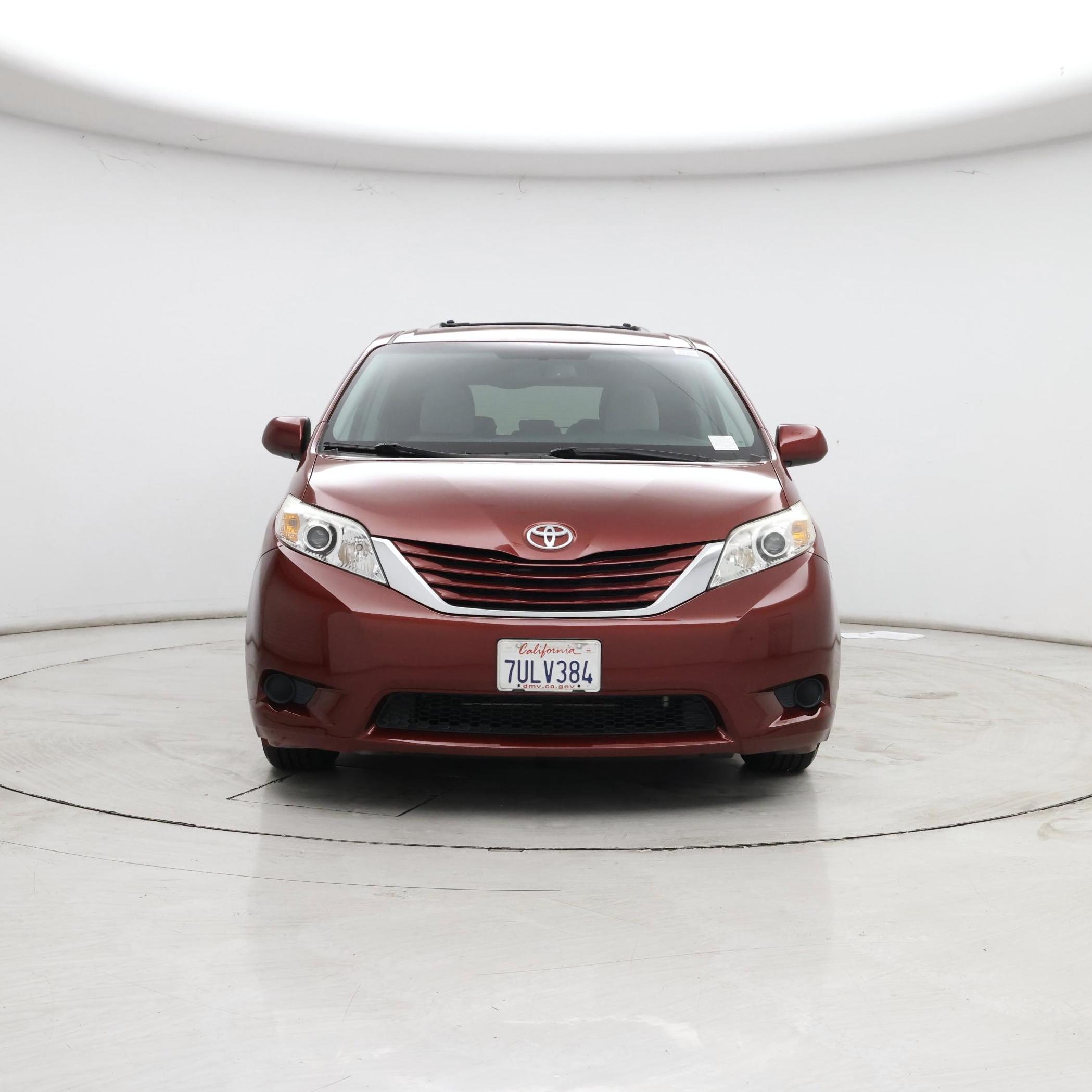 Thumbnail: 2016 Toyota Sienna - 5