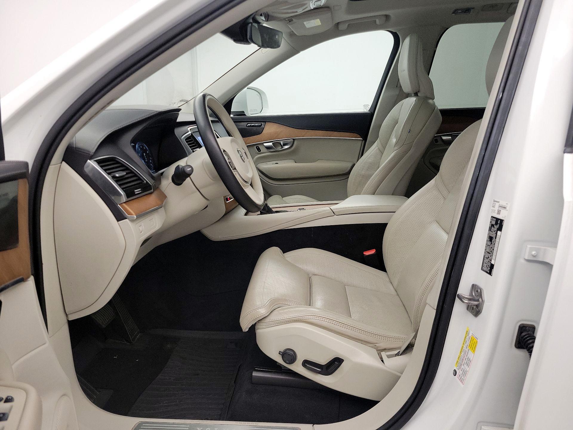 Thumbnail: 2019 Volvo XC90 - 11