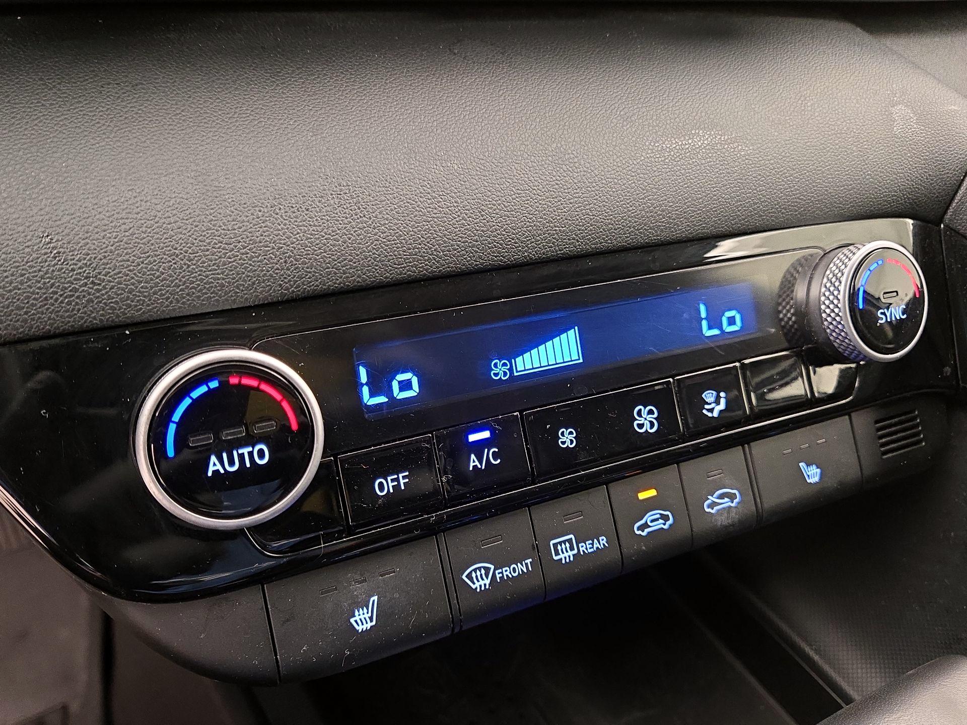 Thumbnail: 2021 Hyundai Elantra - 16