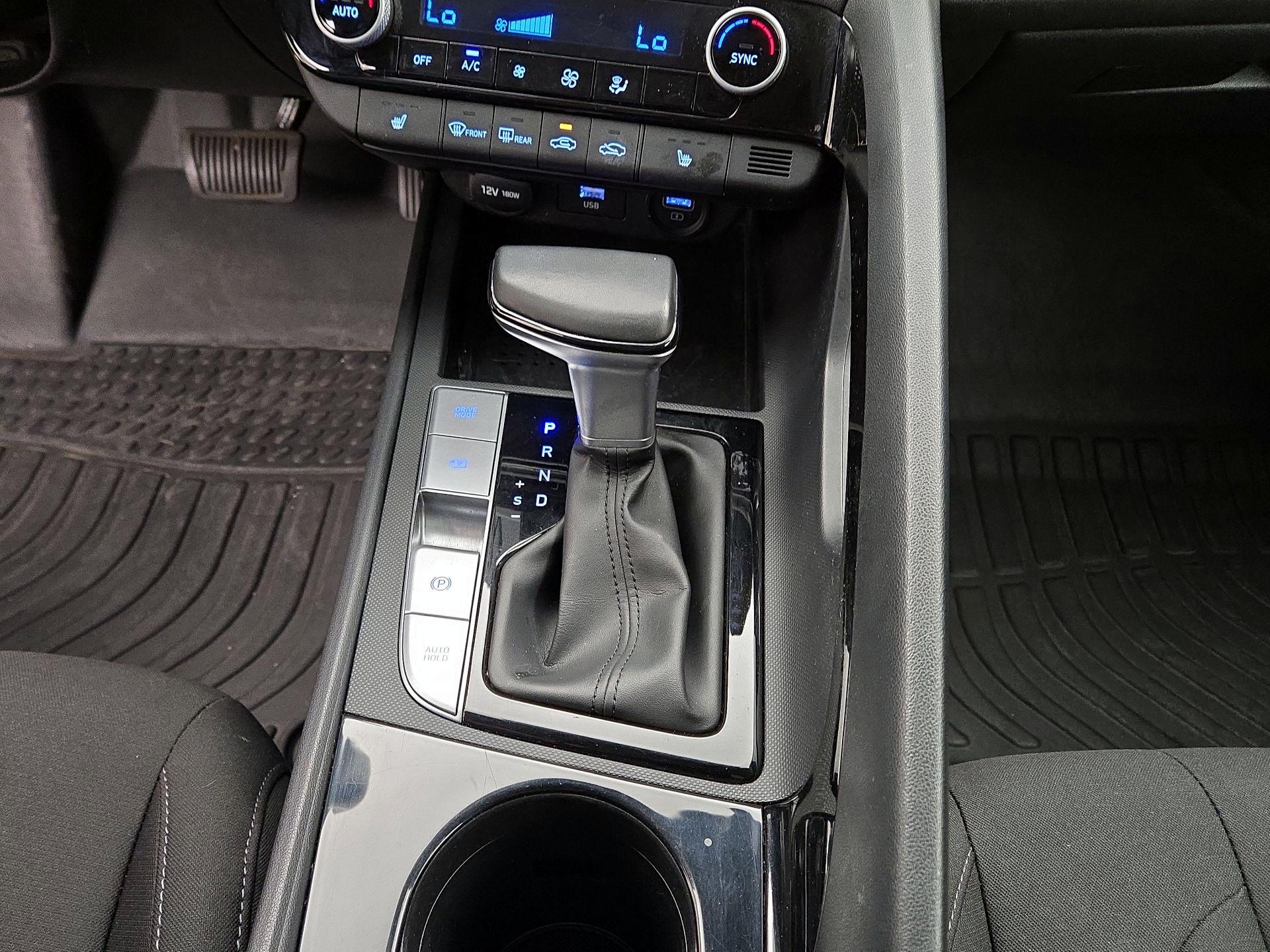 Thumbnail: 2021 Hyundai Elantra - 17
