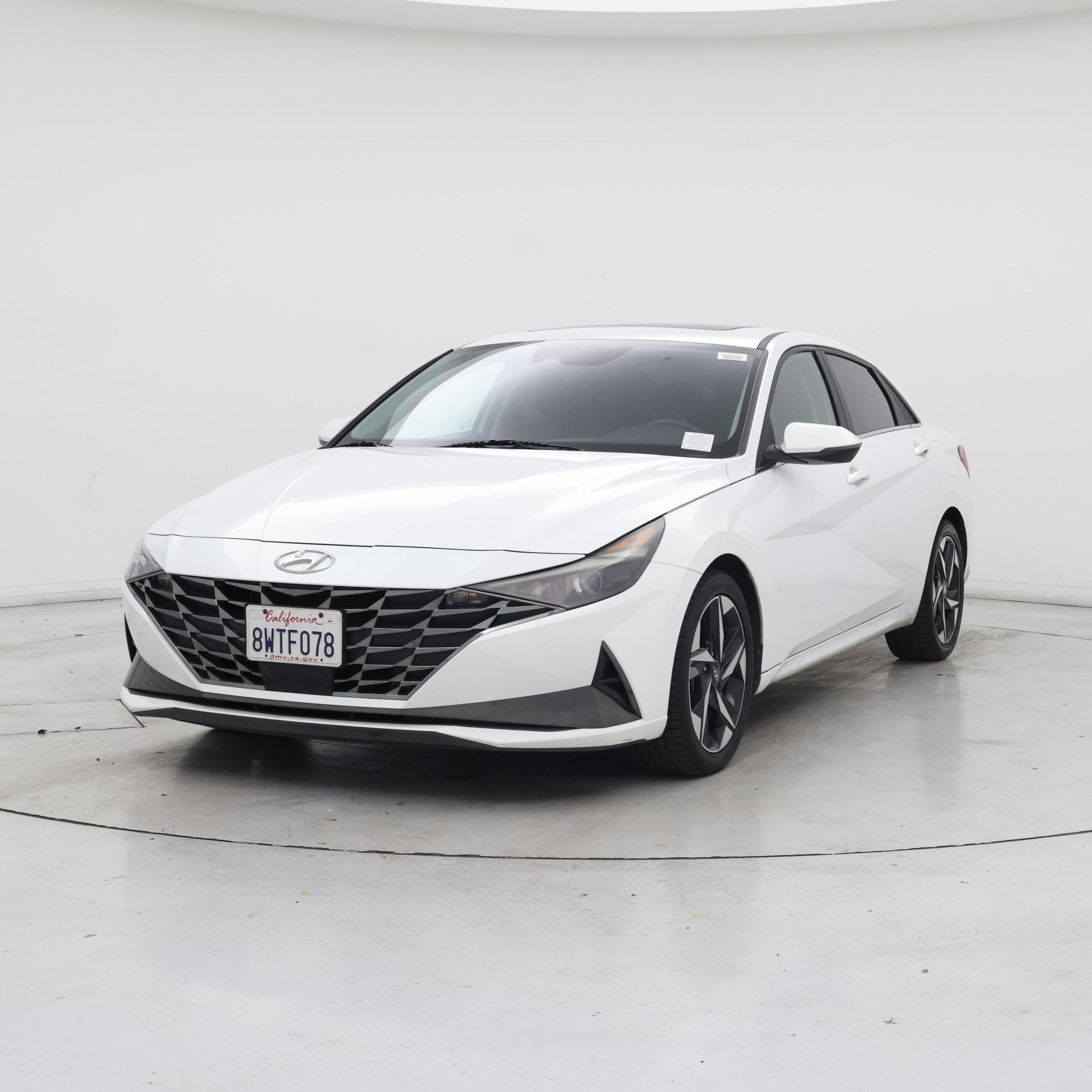 Thumbnail: 2021 Hyundai Elantra - 4