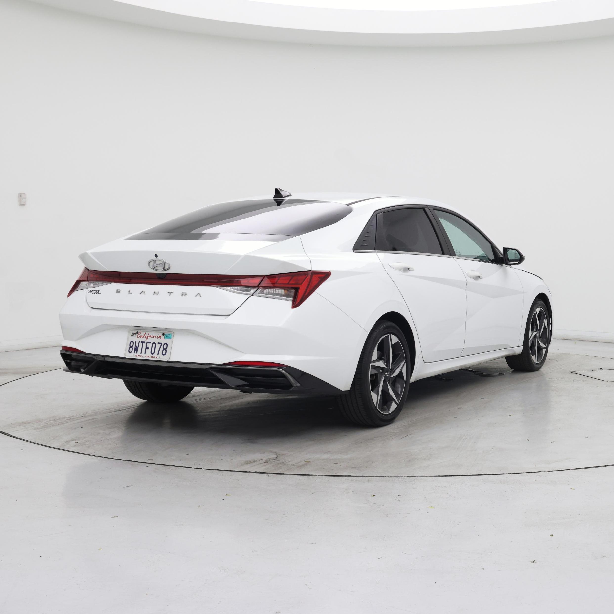 Thumbnail: 2021 Hyundai Elantra - 8