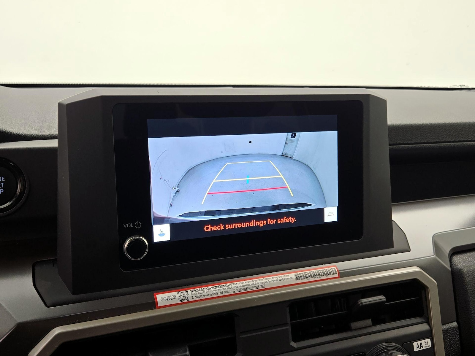 2025 Toyota Tacoma SR5 - Photo 15