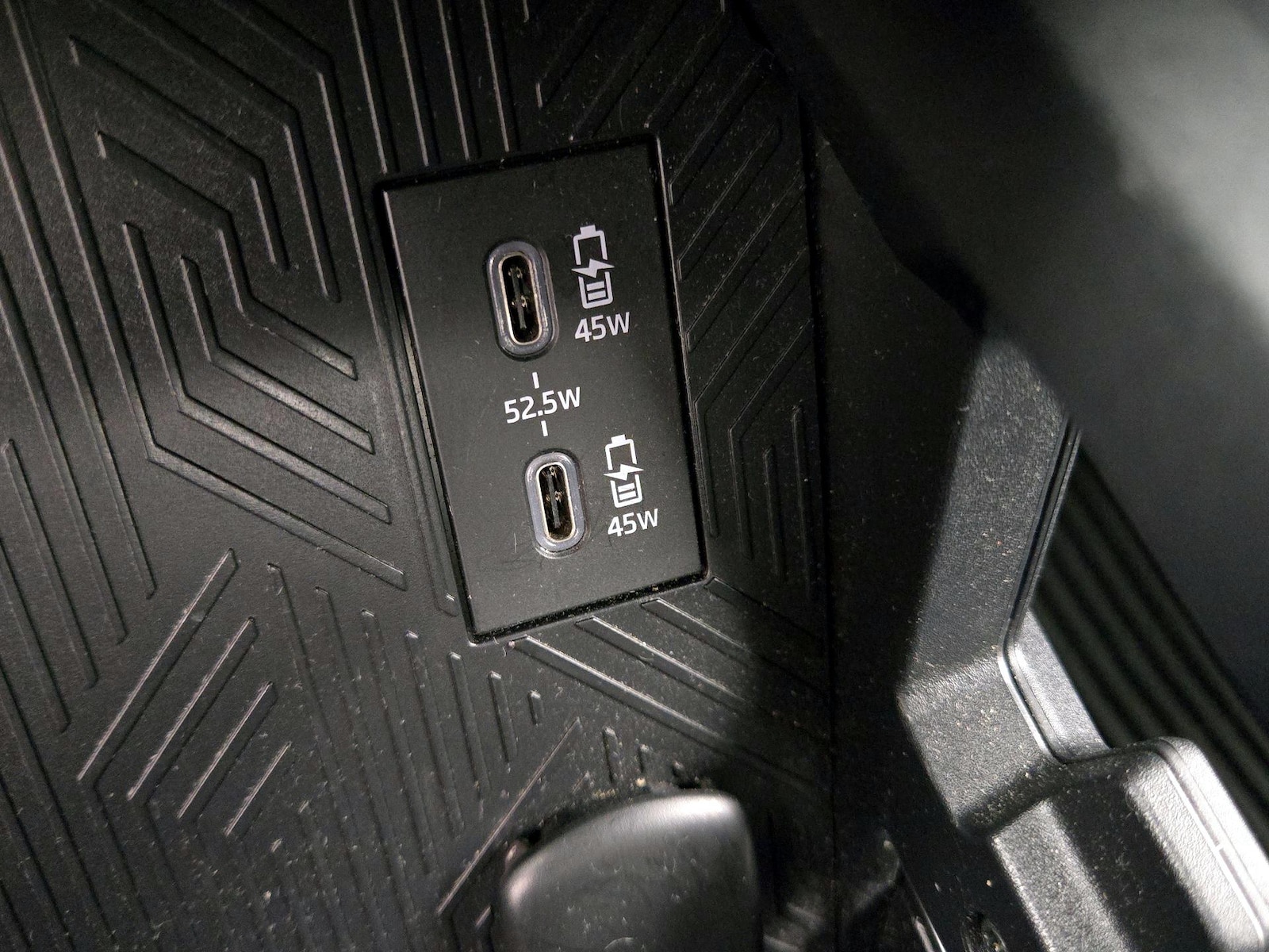 2025 Toyota Tacoma SR5 - Photo 19