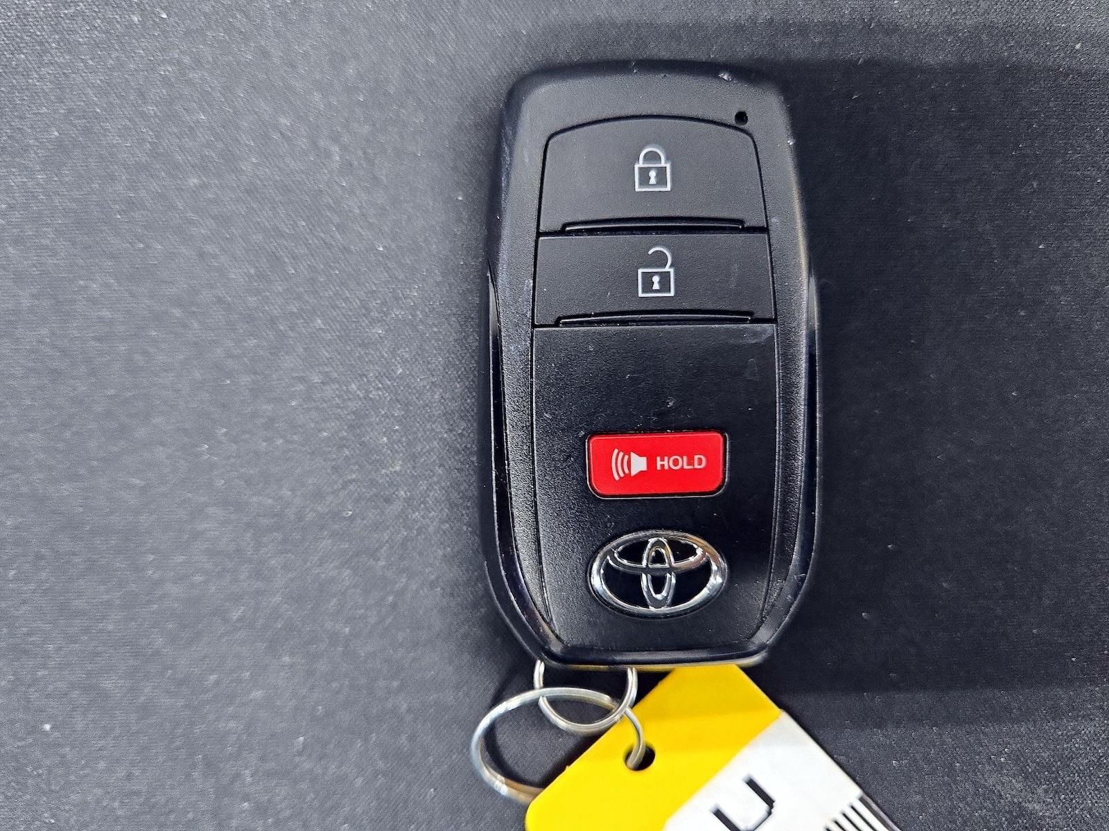2025 Toyota Tacoma SR5 - Photo 23