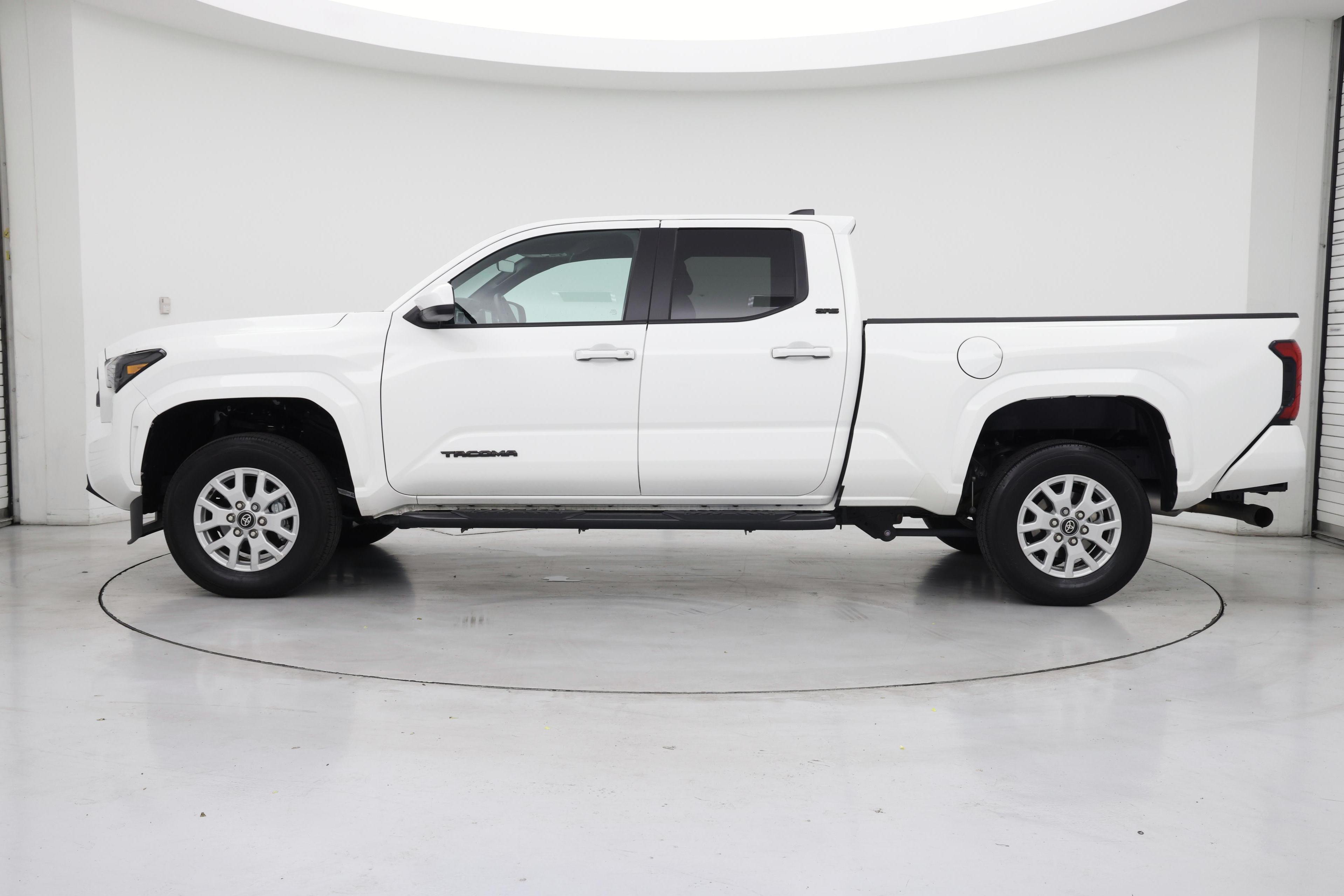 Thumbnail: 2025 Toyota Tacoma - 3