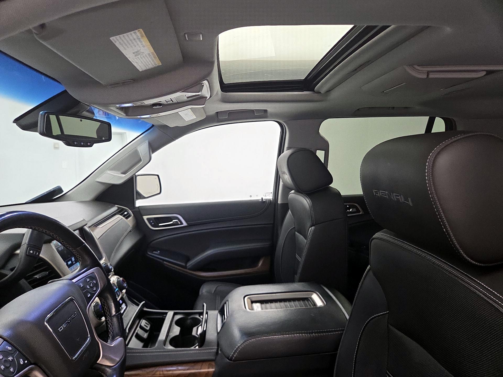 Thumbnail: 2019 GMC Yukon - 19