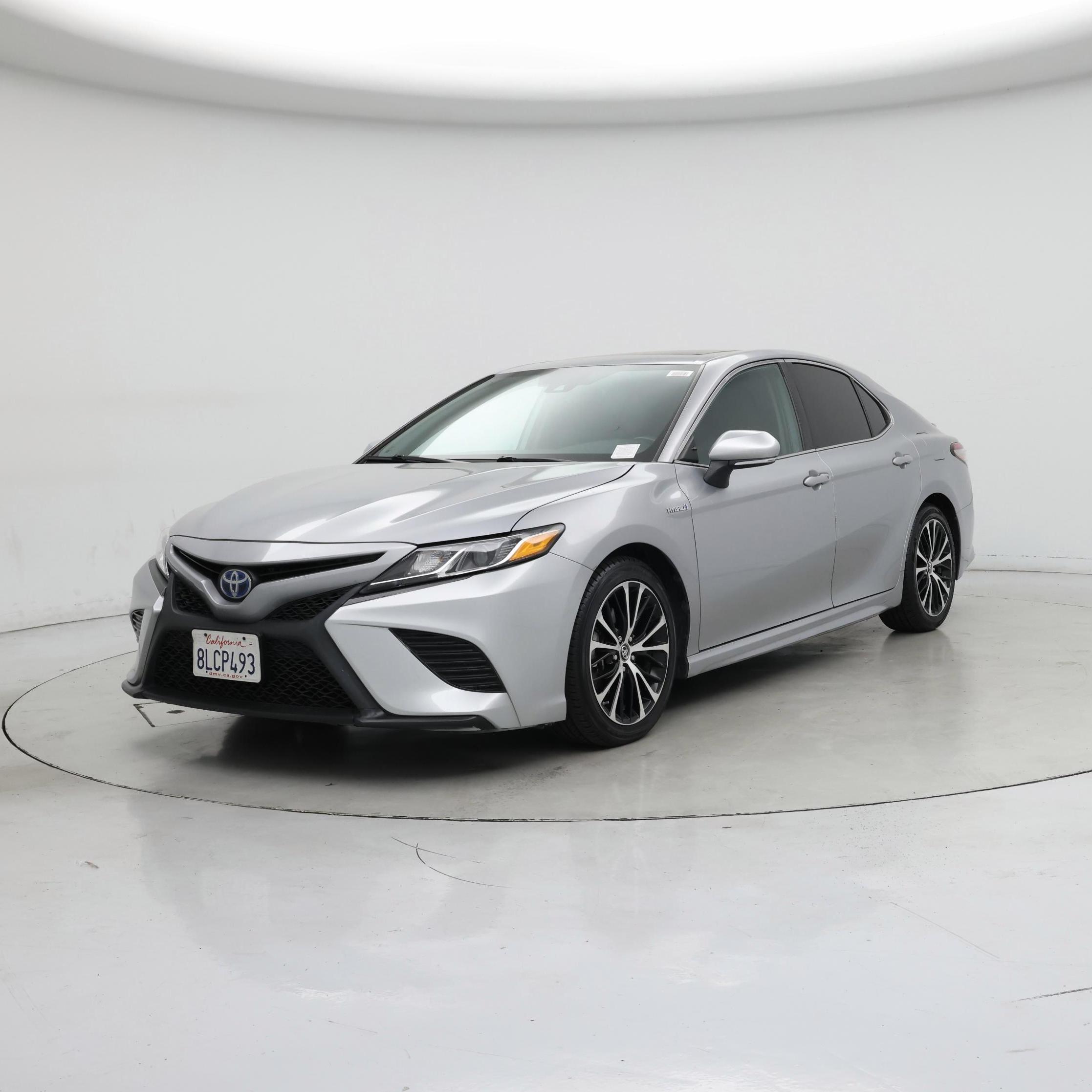 Thumbnail: 2019 Toyota Camry - 4
