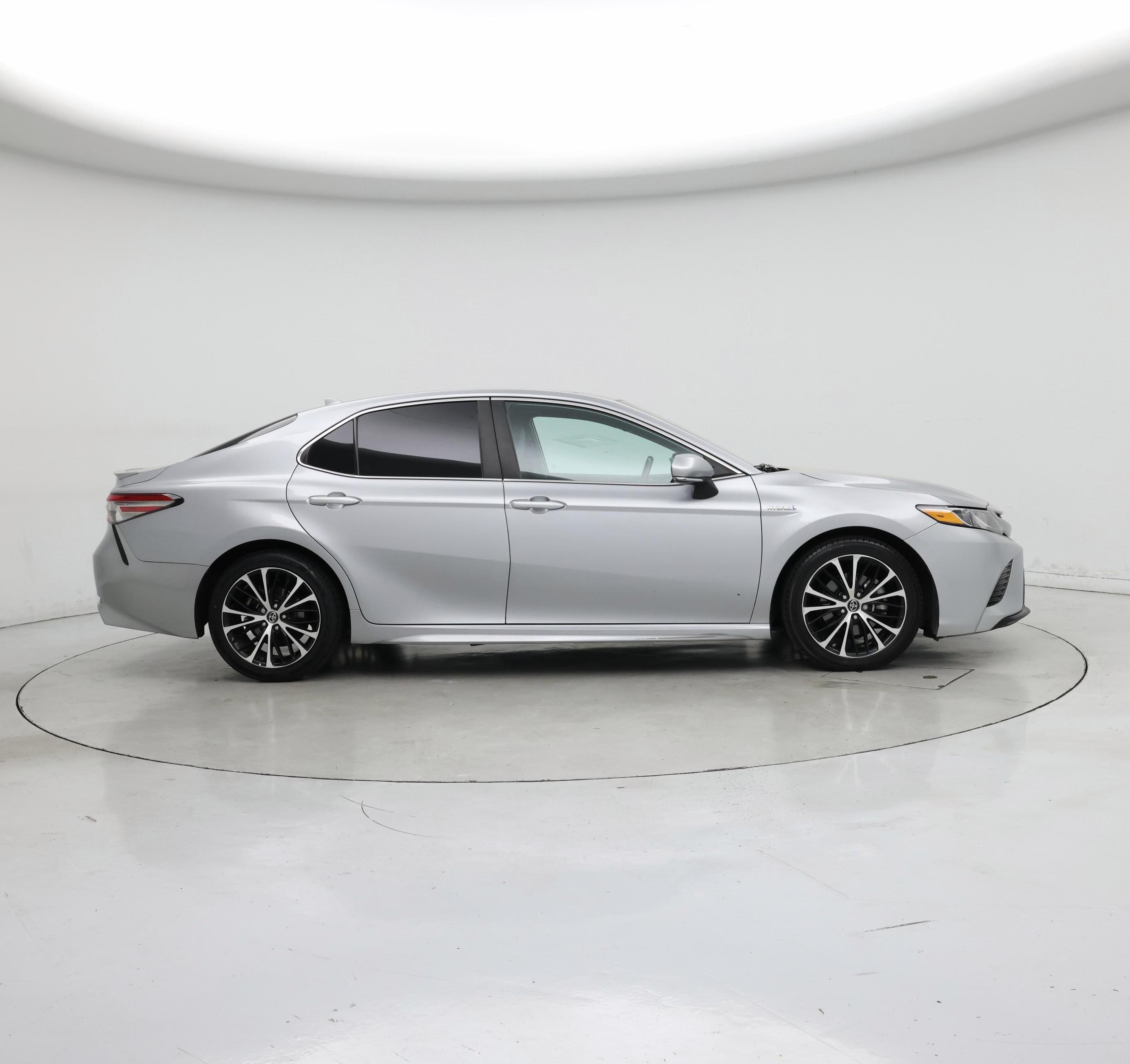 Thumbnail: 2019 Toyota Camry - 7
