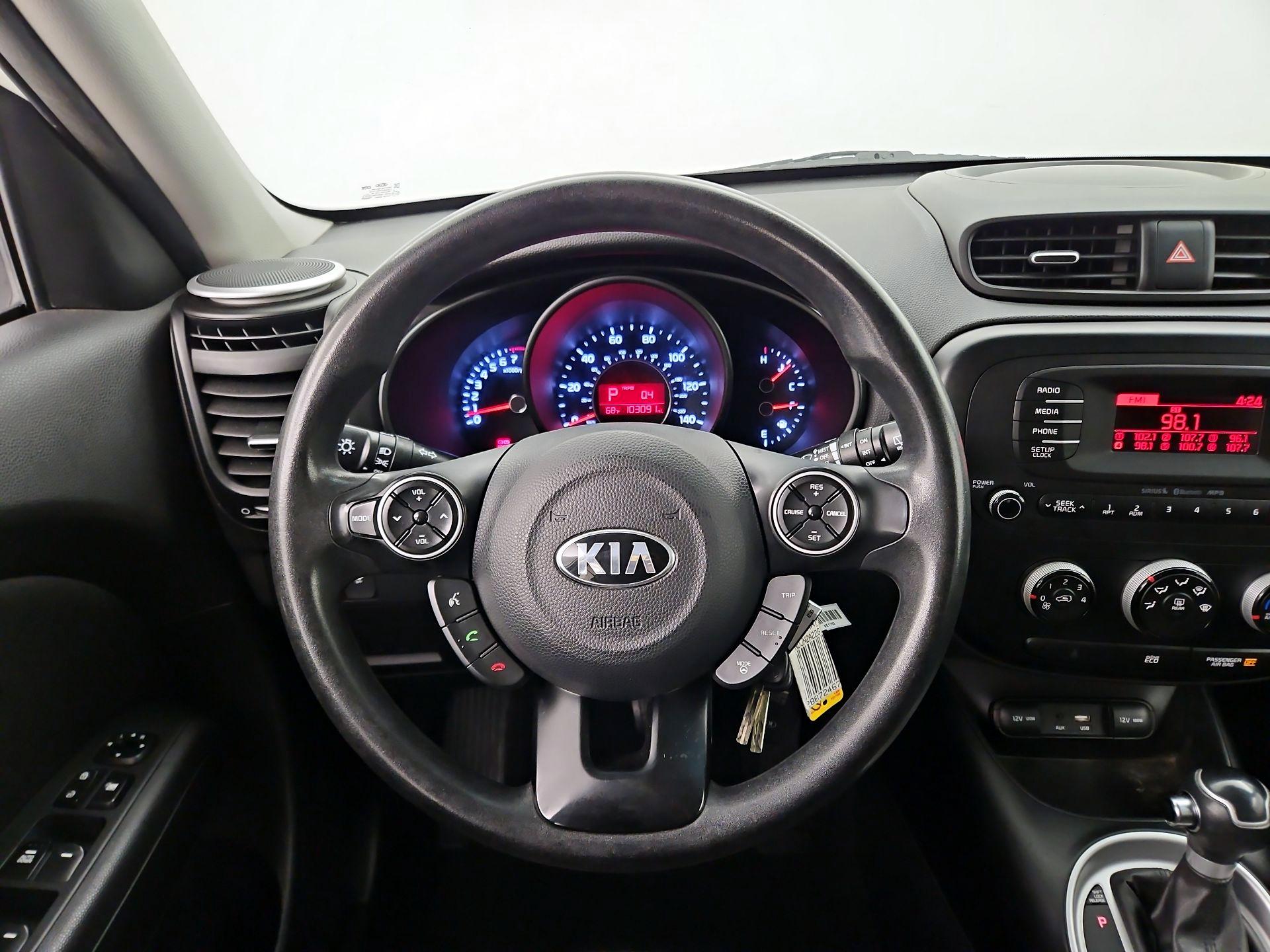 Thumbnail: 2016 Kia Soul - 10