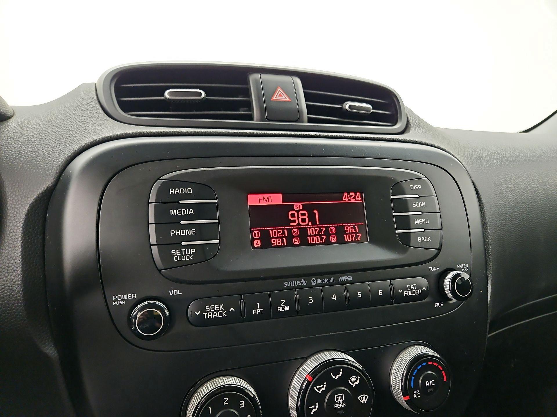 Thumbnail: 2016 Kia Soul - 13