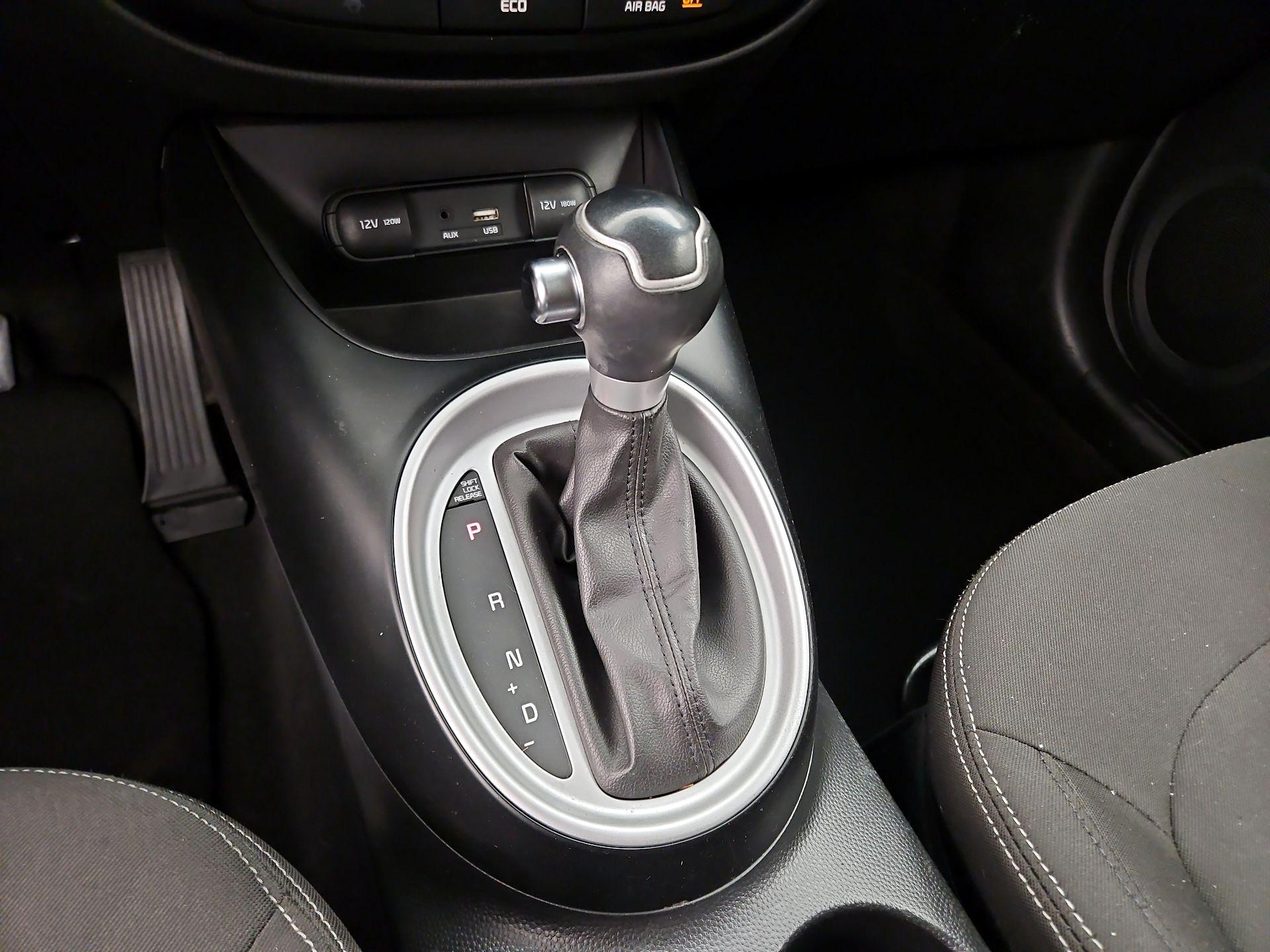 Thumbnail: 2016 Kia Soul - 15