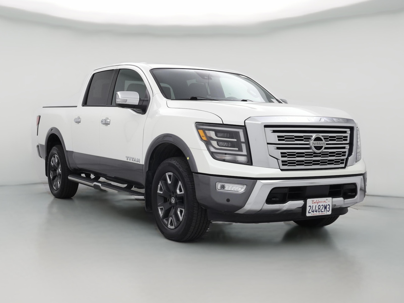 2022 Nissan Titan Platinum Reserve - Photo 1