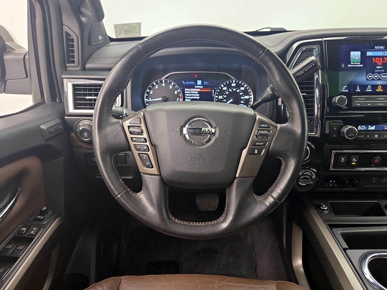 2022 Nissan Titan Platinum Reserve - Photo 11