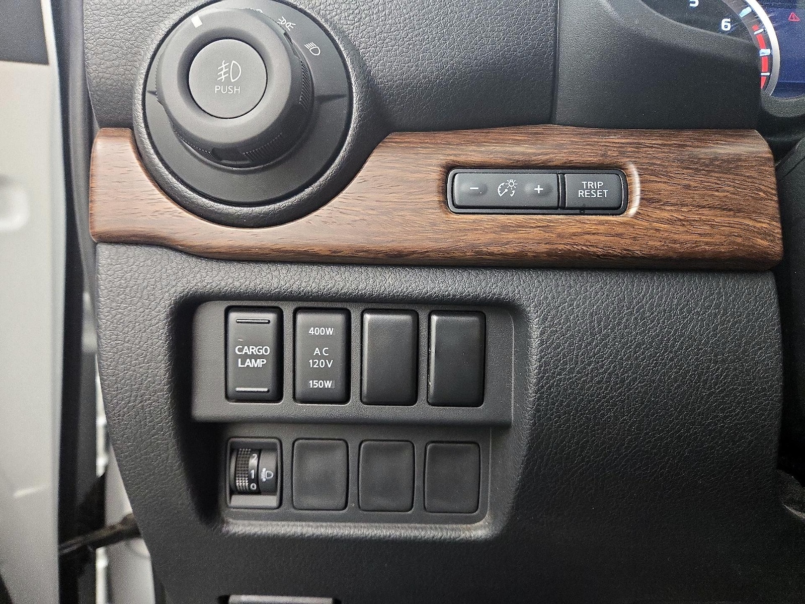 2022 Nissan Titan Platinum Reserve - Photo 14