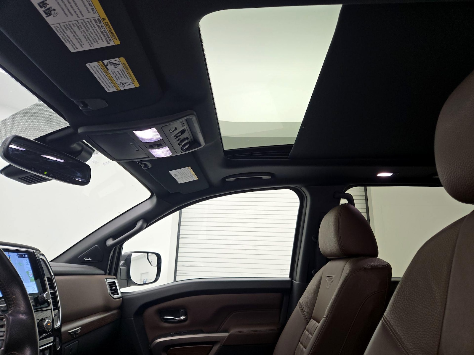2022 Nissan Titan Platinum Reserve - Photo 21