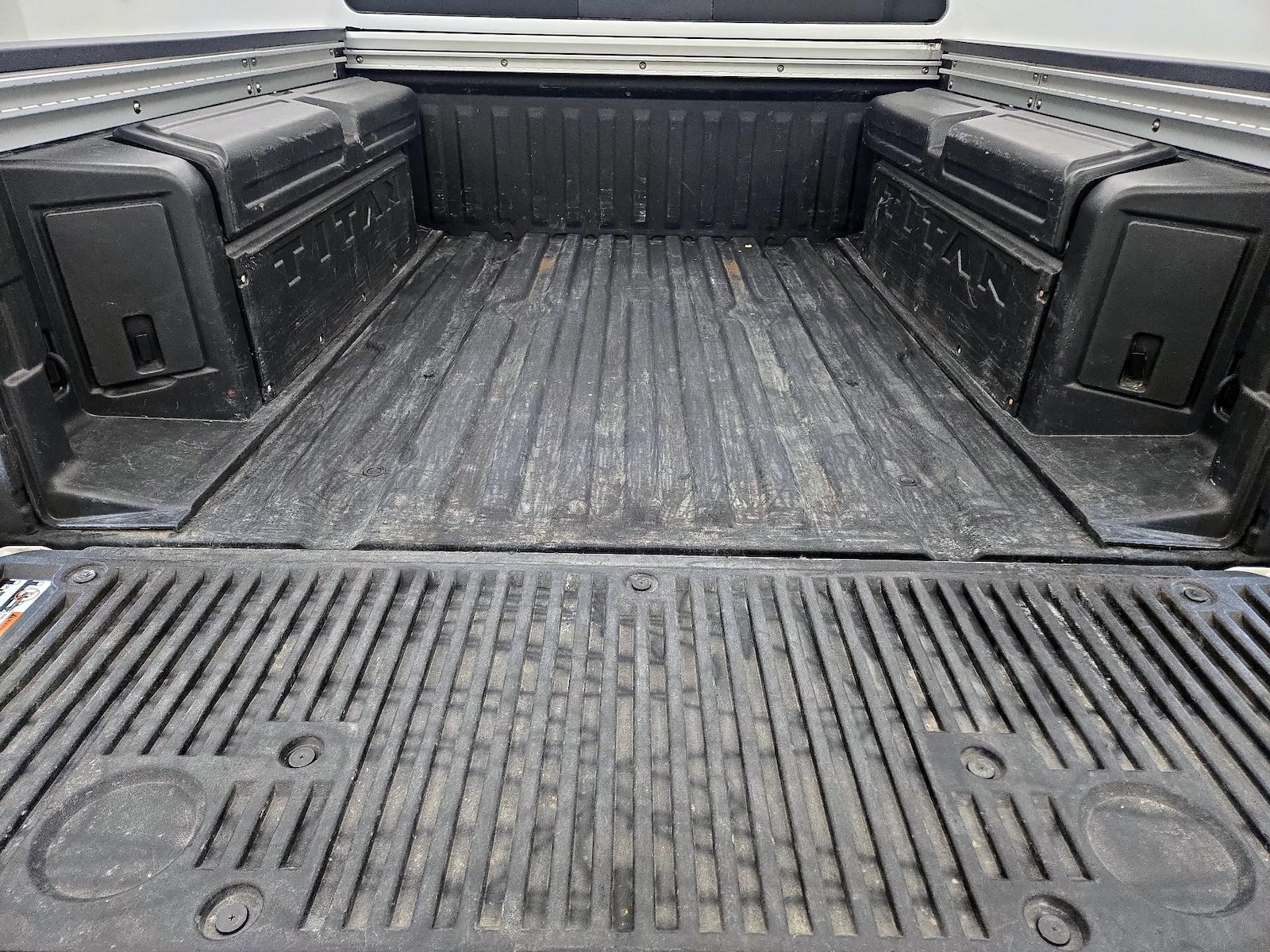 2022 Nissan Titan Platinum Reserve - Photo 23