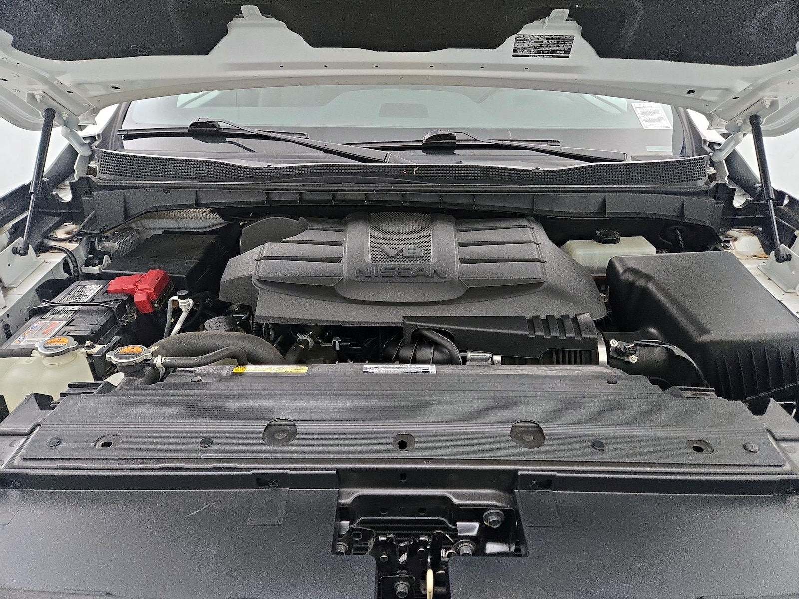 2022 Nissan Titan Platinum Reserve - Photo 24