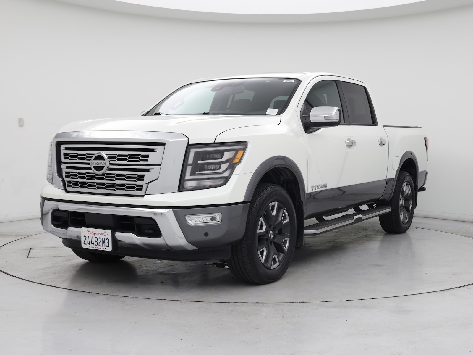 2022 Nissan Titan Platinum Reserve - Photo 5