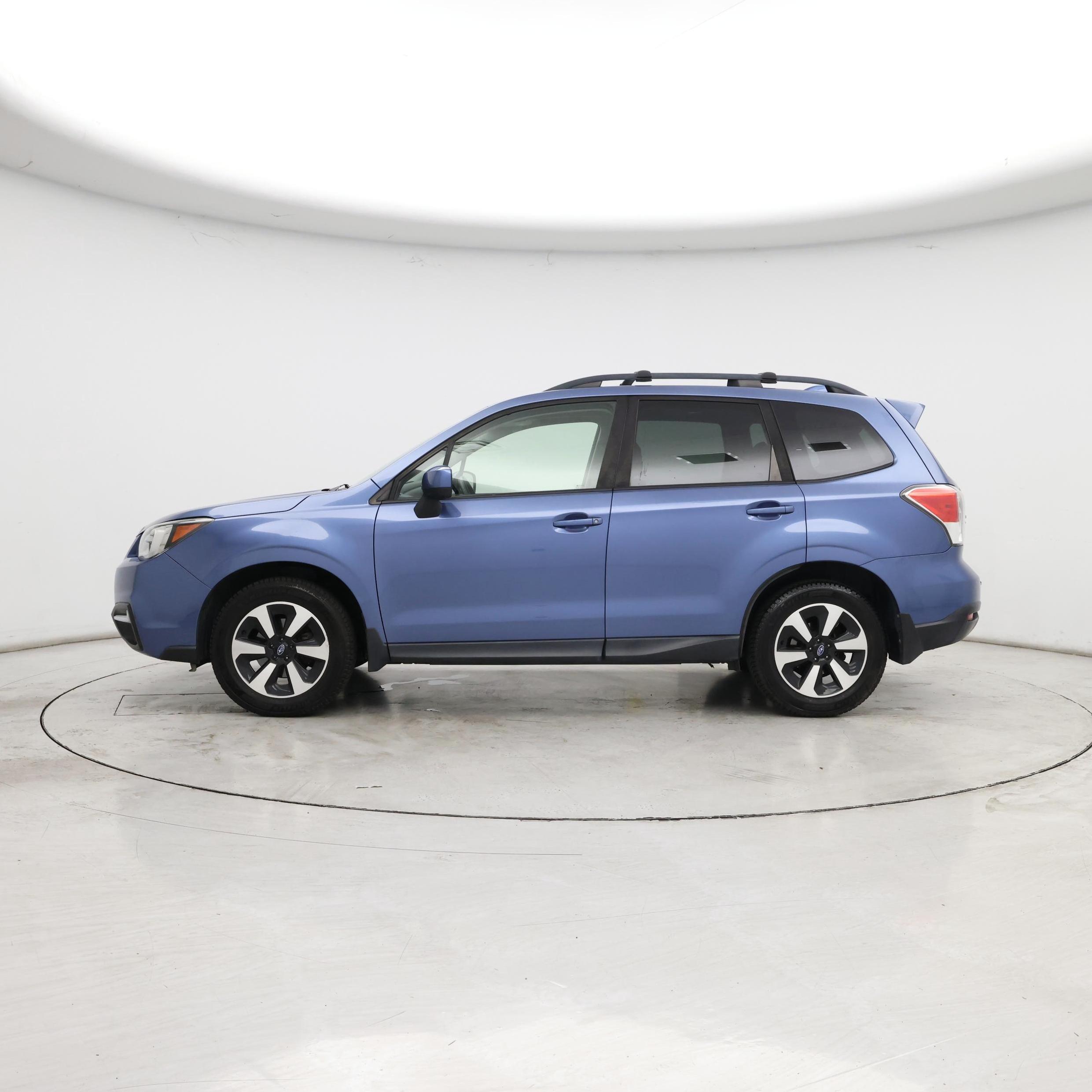 Thumbnail: 2018 Subaru Forester - 3
