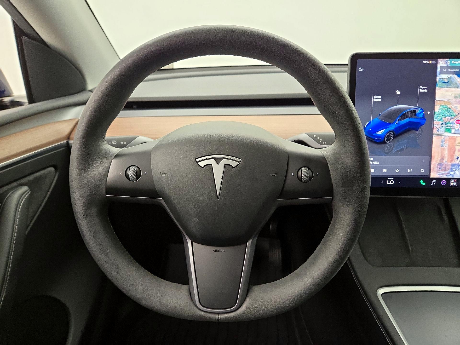 Thumbnail: 2023 Tesla Model Y - 10