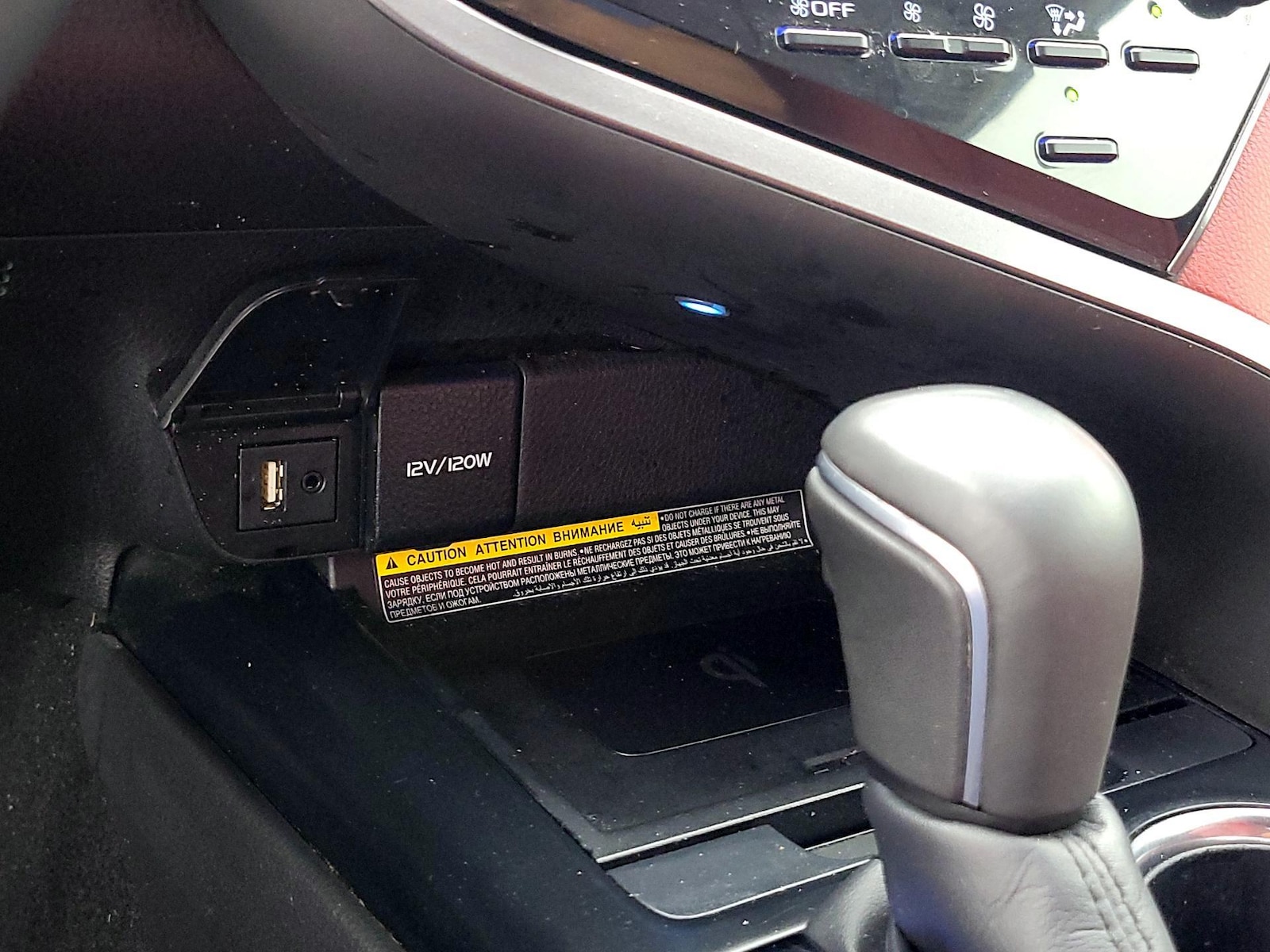 2019 Toyota Camry XSE - Photo 20