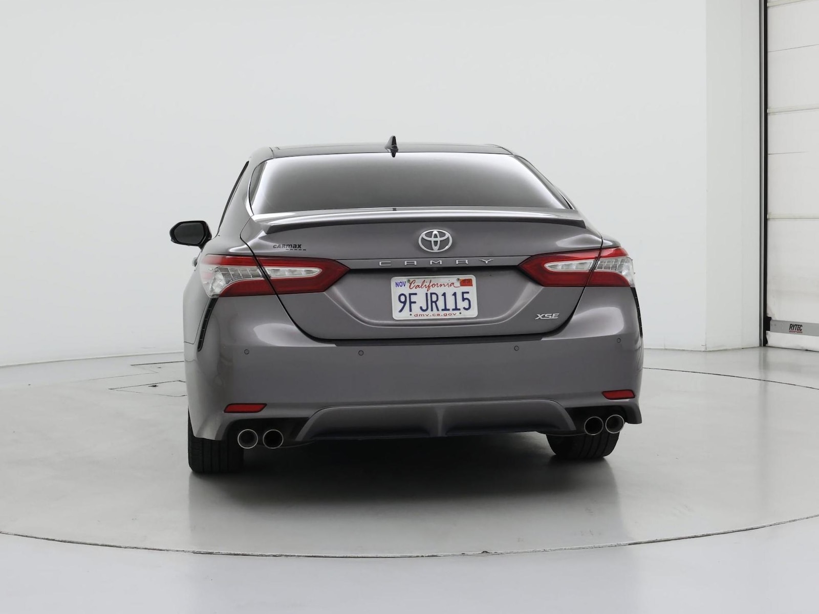 2019 Toyota Camry XSE - Photo 7