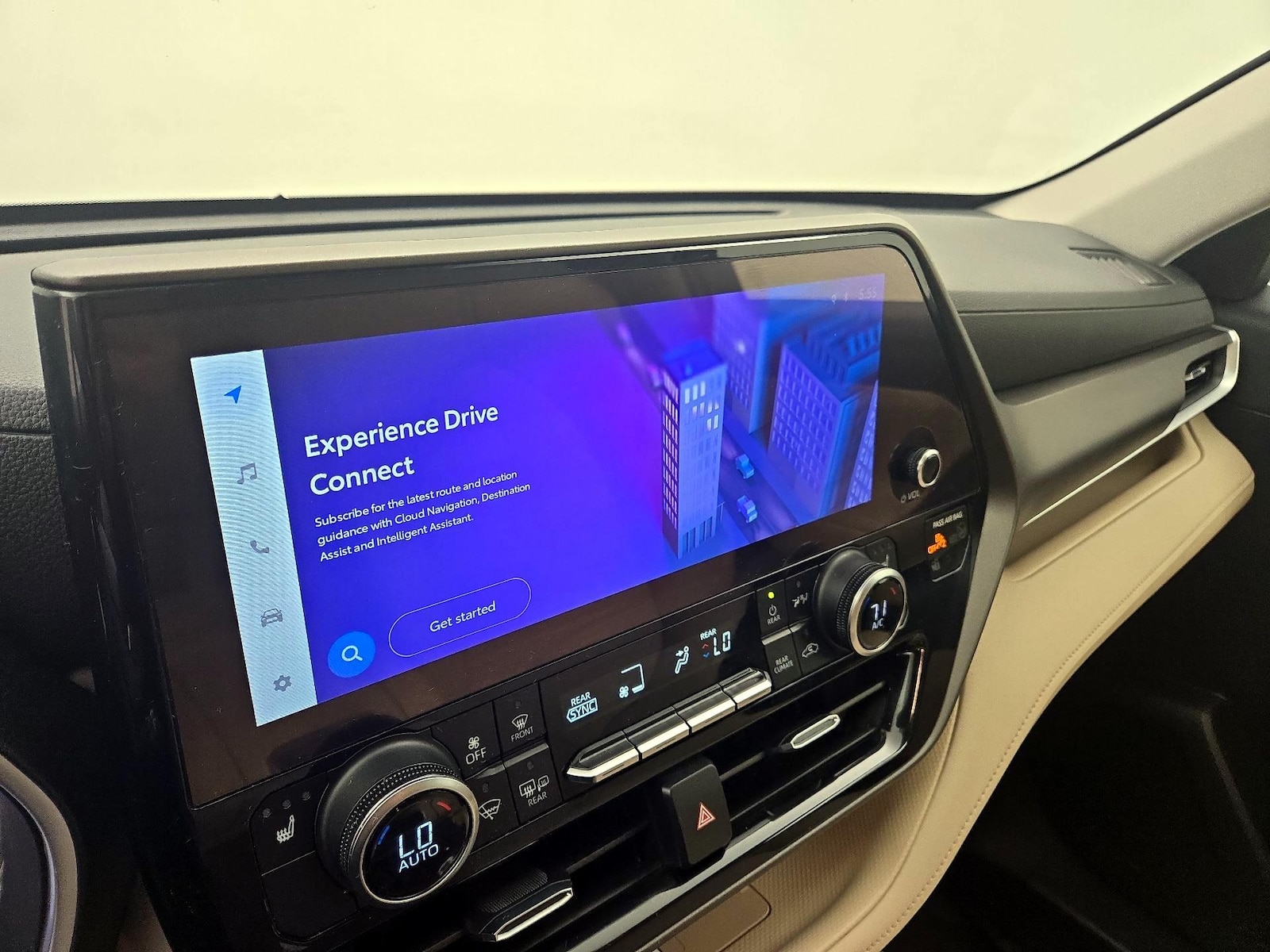 2023 Toyota Highlander XLE - Photo 15
