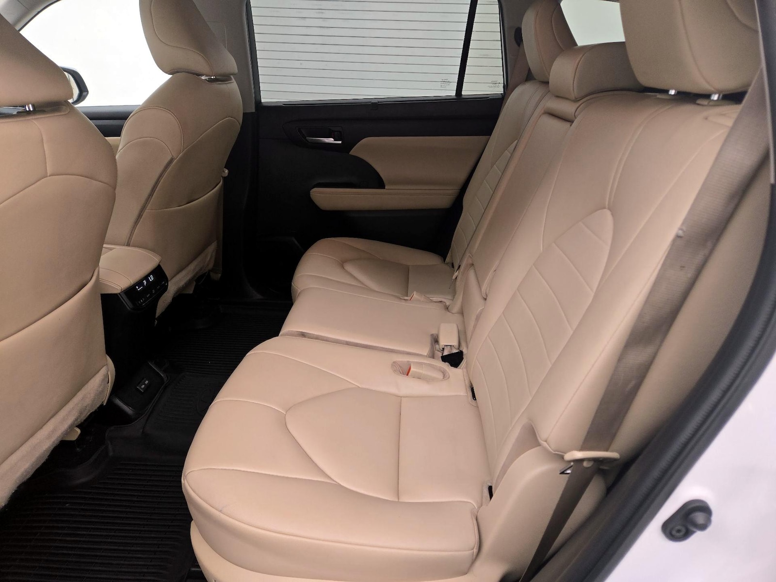 2023 Toyota Highlander XLE - Photo 20