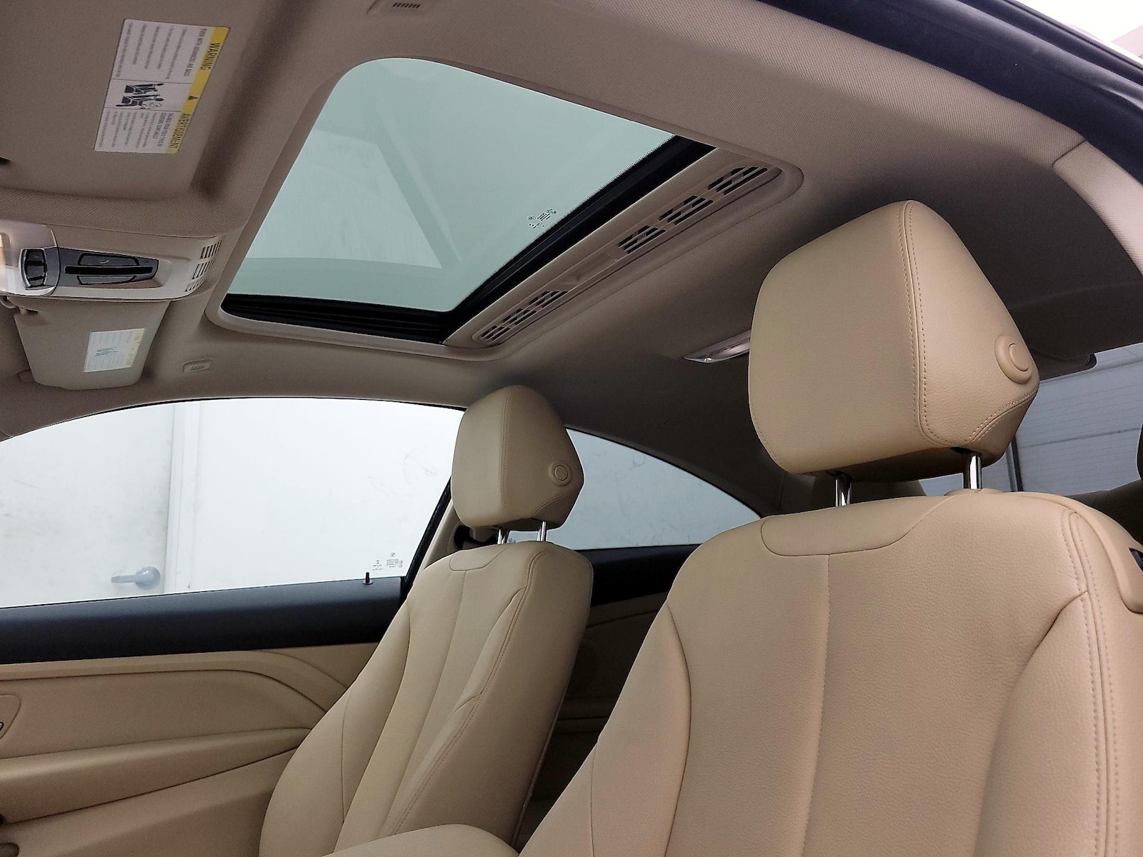 Sunroof(s) & Overhead Airbags