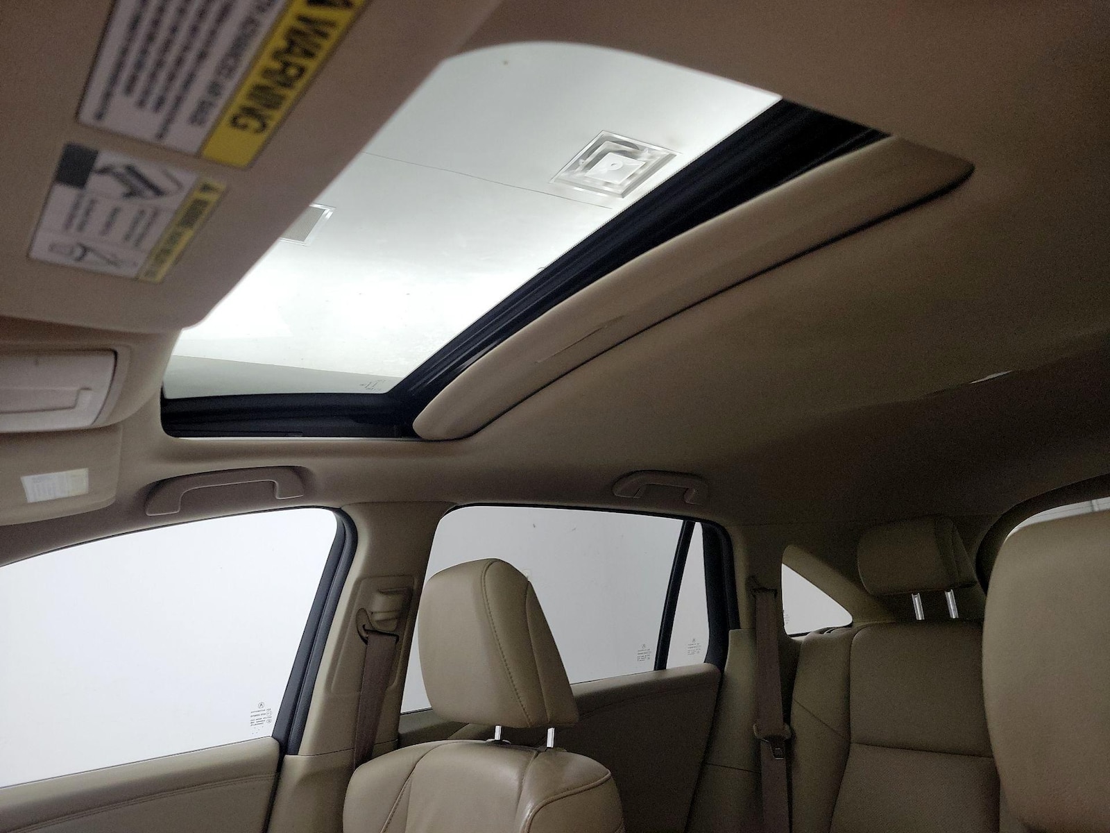 Sunroof(s) & Overhead Airbags
