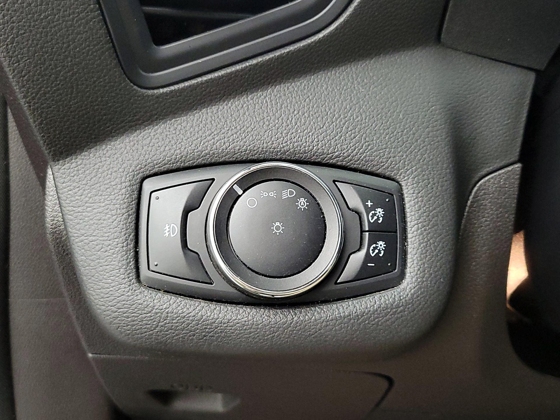 Thumbnail: 2014 Ford Escape - 13