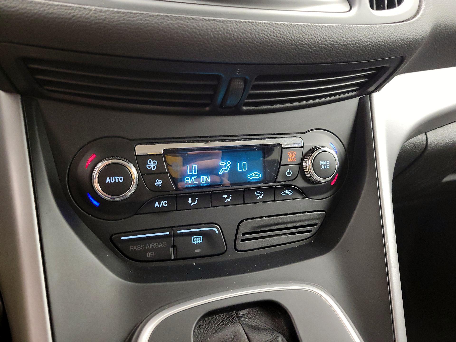 Thumbnail: 2014 Ford Escape - 17